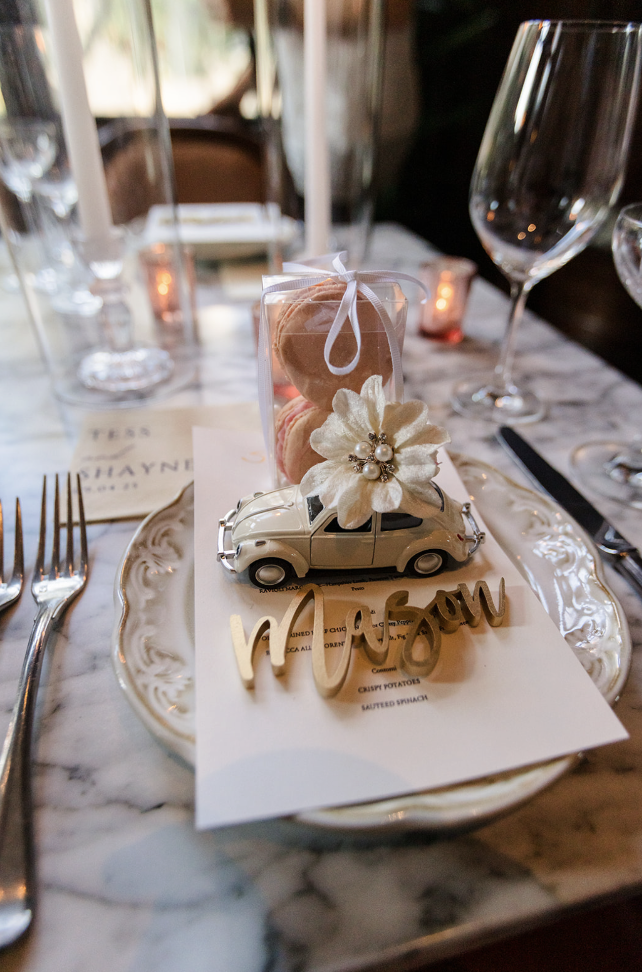 luxury weddings at hotel bardo savannah georgia florist.png
