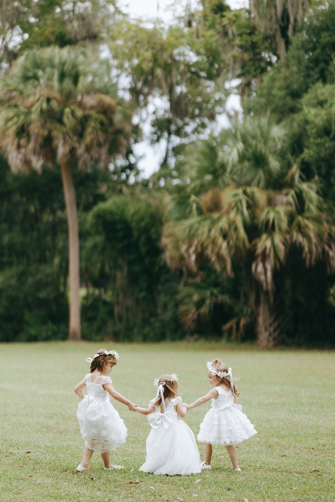 outdoor wedding at bethesda academy adorable flowergirls.jpg