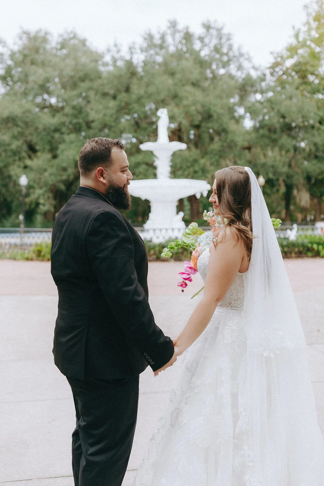 southern bridal inspiration at forsyth park.jpg