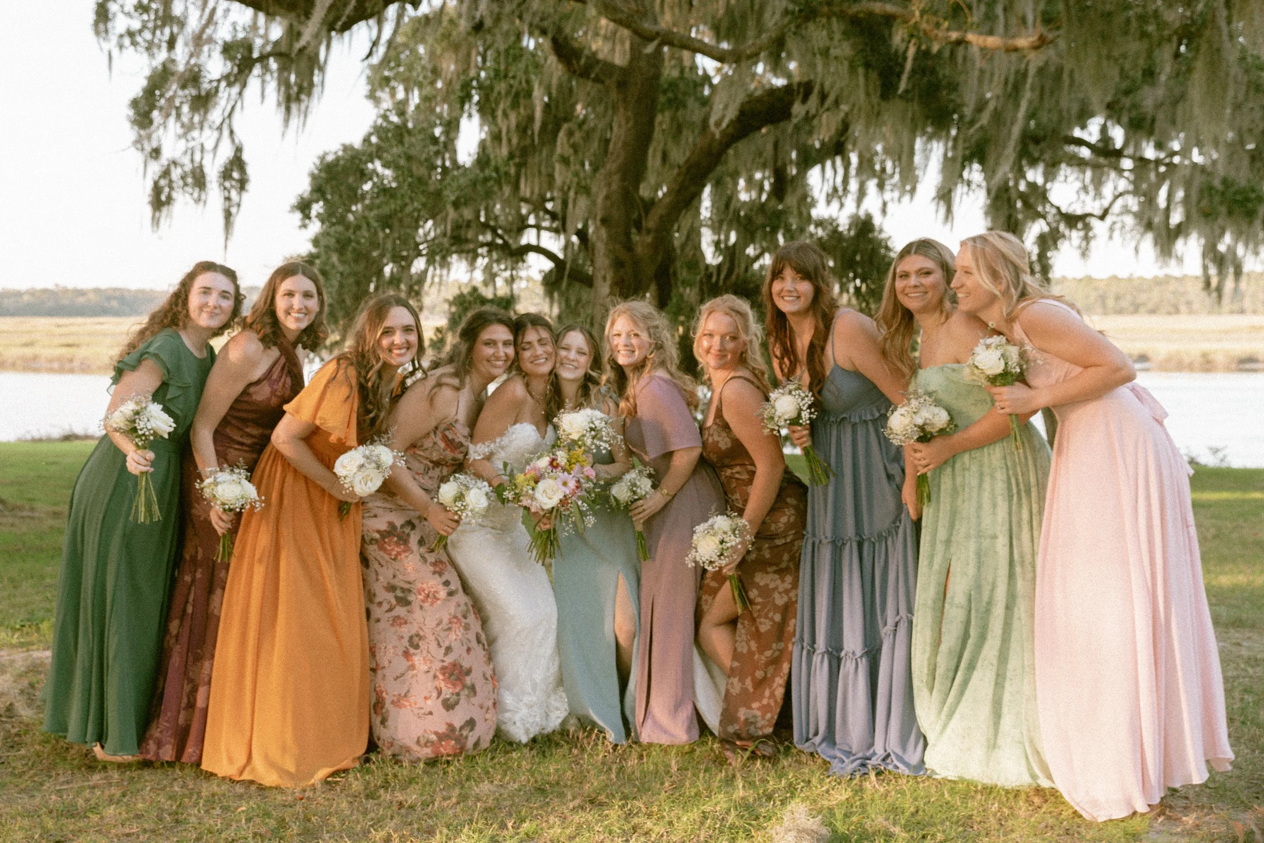 colorful southern wedding at huspa plantation in seabrook south carolina .jpg
