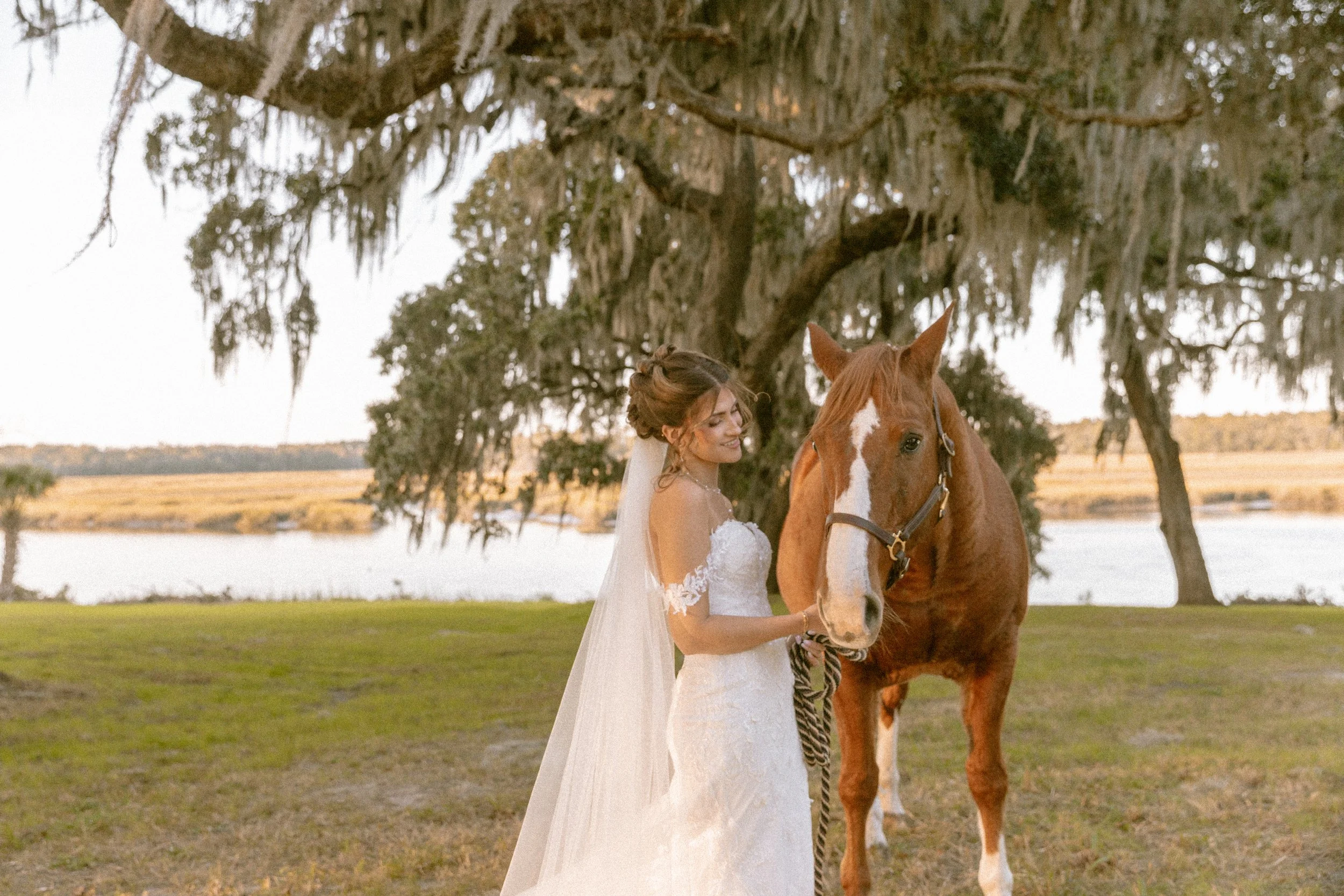 cowboy country southern wedding with horses.jpg