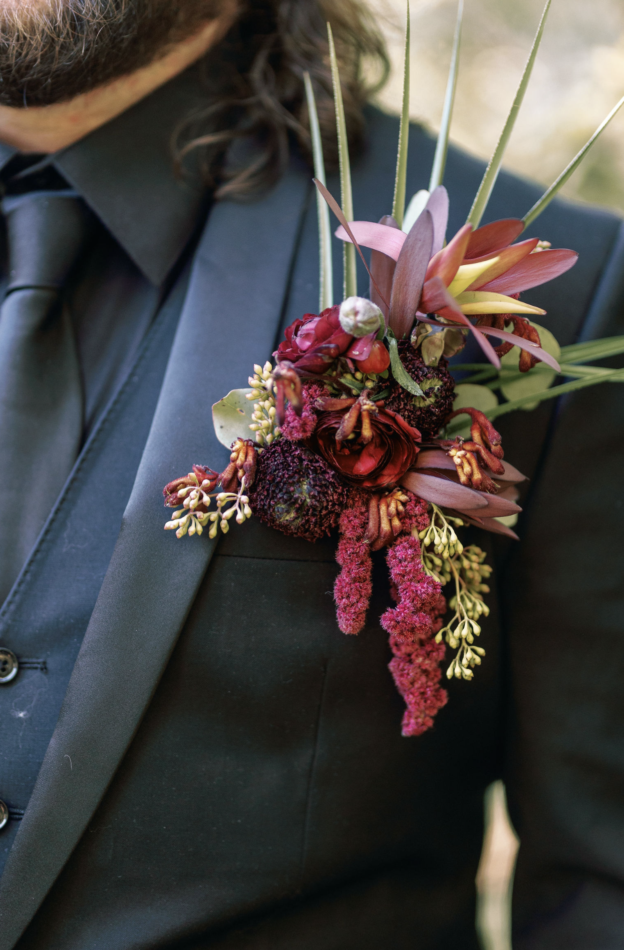 halloween-wedding-boutonniere-inspiration.png