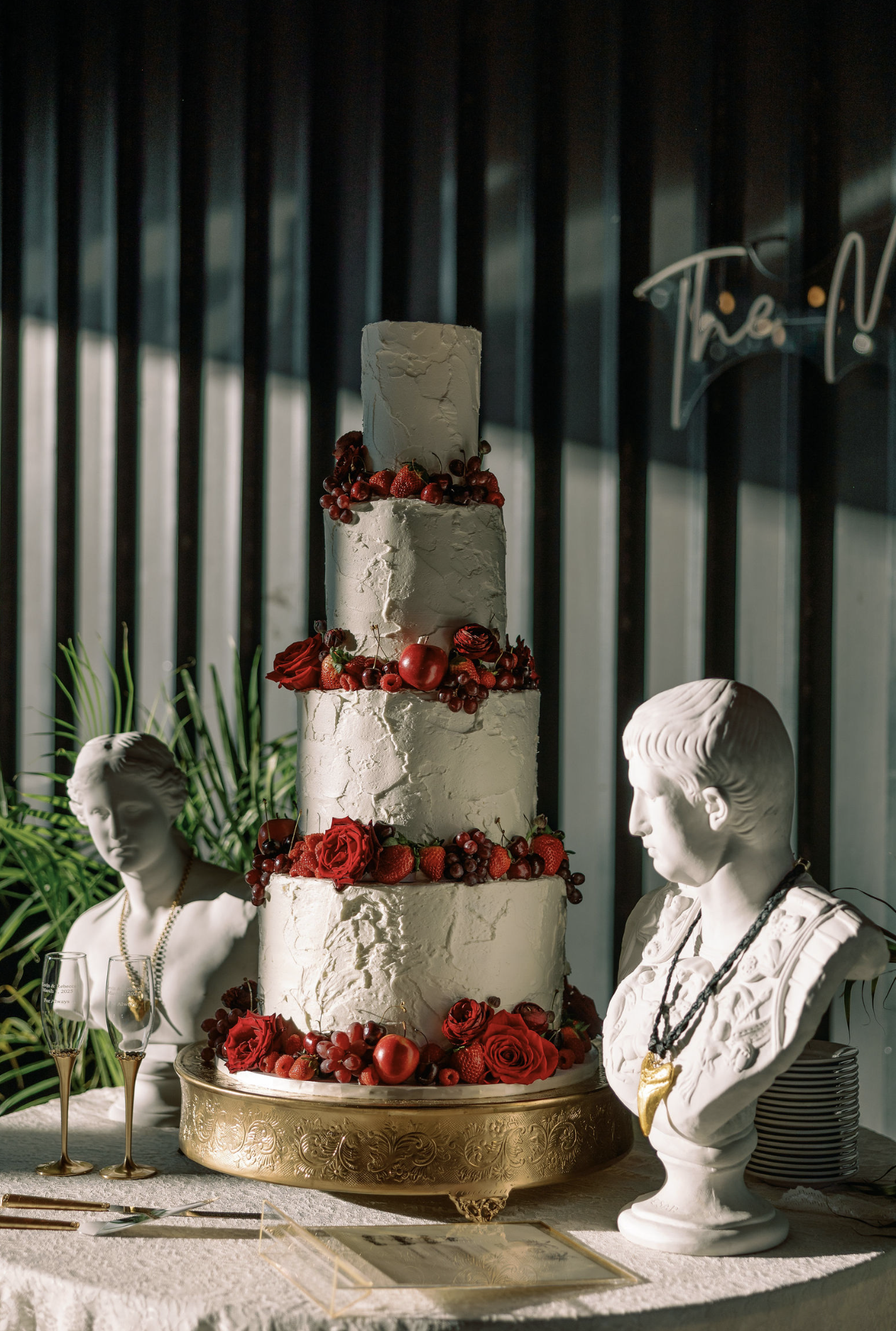 halloween-wedding-cake-inspiration.png