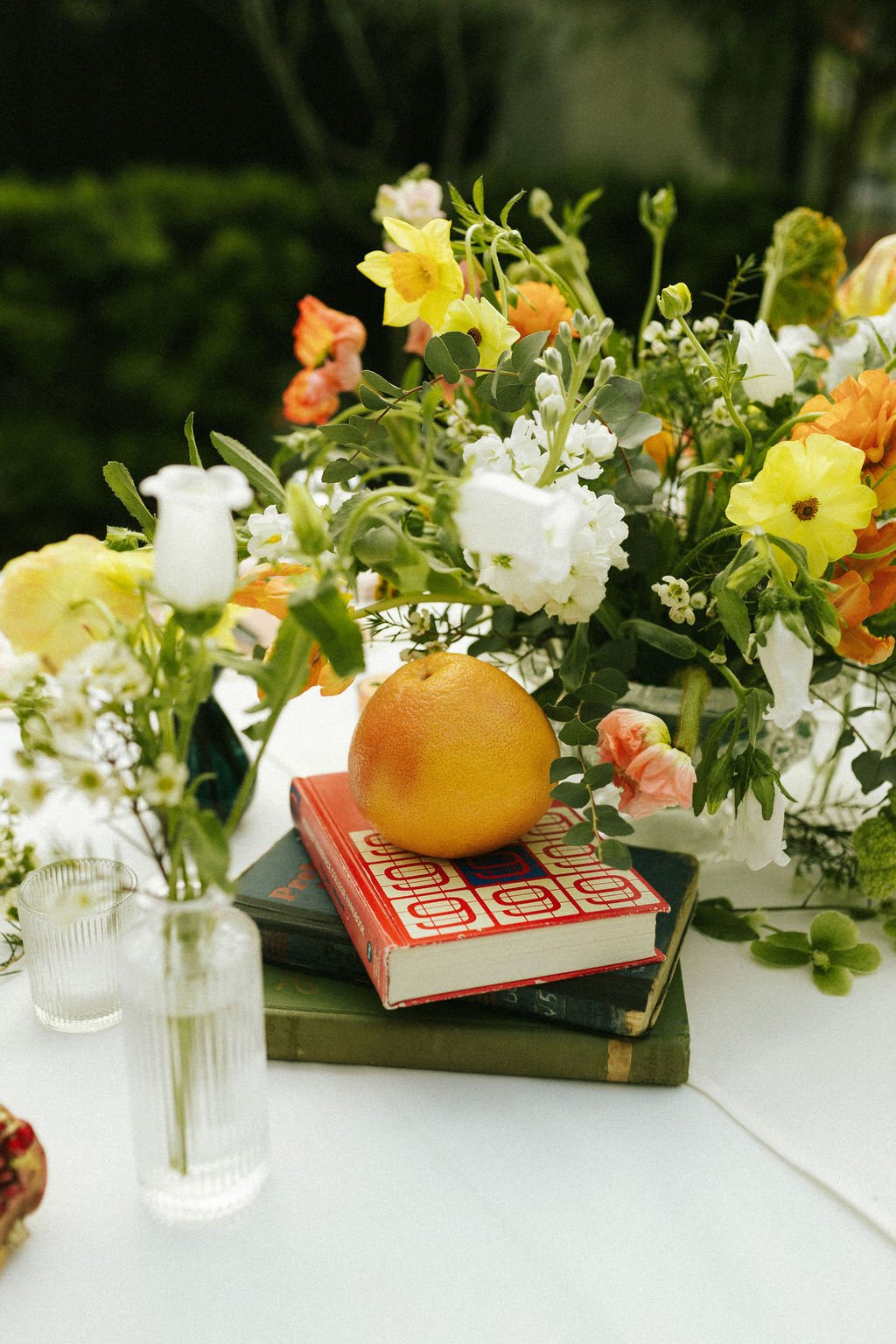oranges-and-lemons-centerpieces-ivory-and-beau-savannah-wedding-flowers-savannah-florist-southern-destination-weddings-centerpieces.jpg