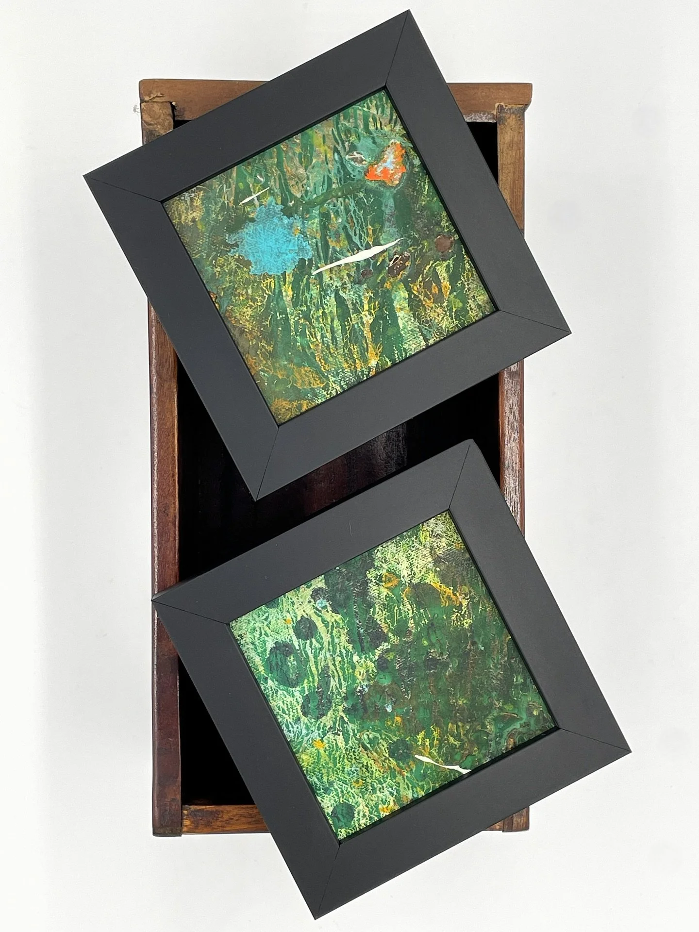 Born from curated sections of a much larger work, these two beauties represent the diversity of the river: the textures, the movement, the colours. Little pops of joy and reminders to appreciate the little details. 

Inspired by an anniversary trip t