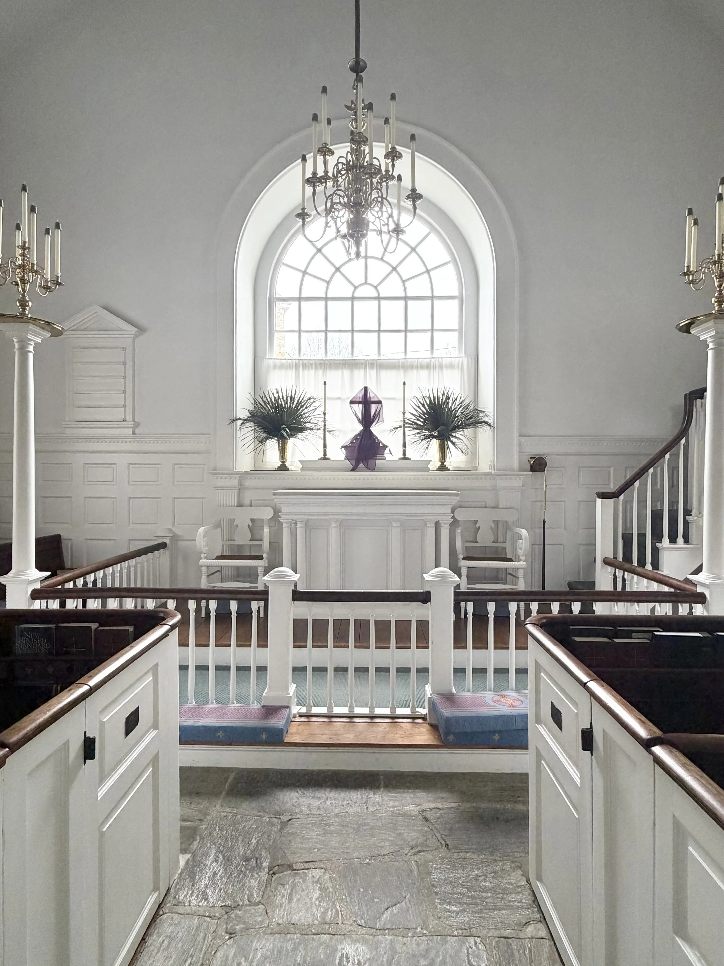 Easter Sunday: God’s Grand, Ongoing Movement