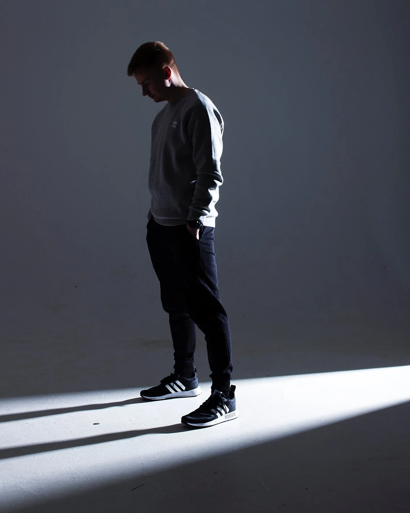@callumwatt7 @fernandes_dylan01 
.
.
.
.
.
#photography #studio #portraitphotography #portrait #light #photographer
