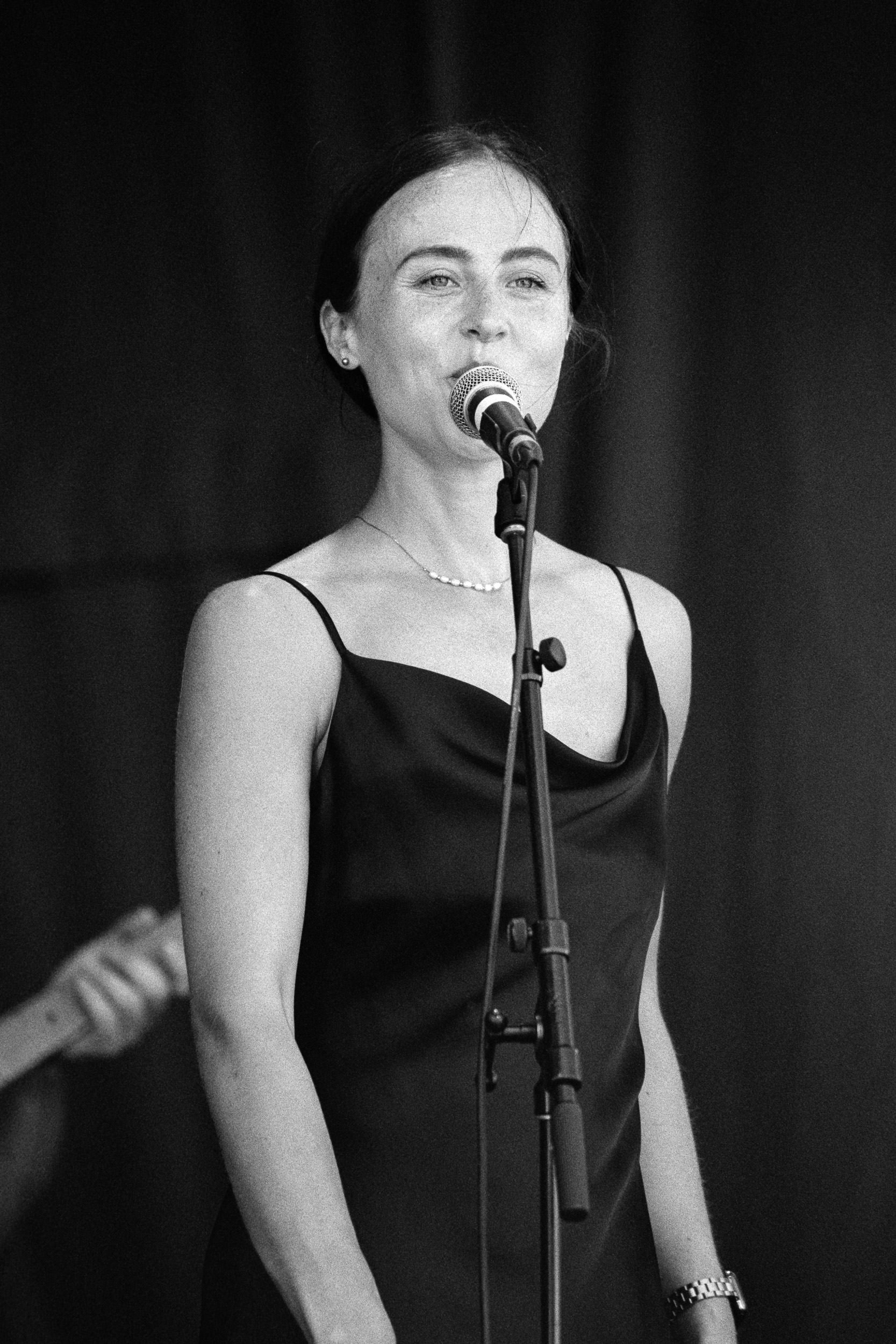 RFerand_BnW81_Elan7_HP5_El1600_08-The Midnight-SD.jpg