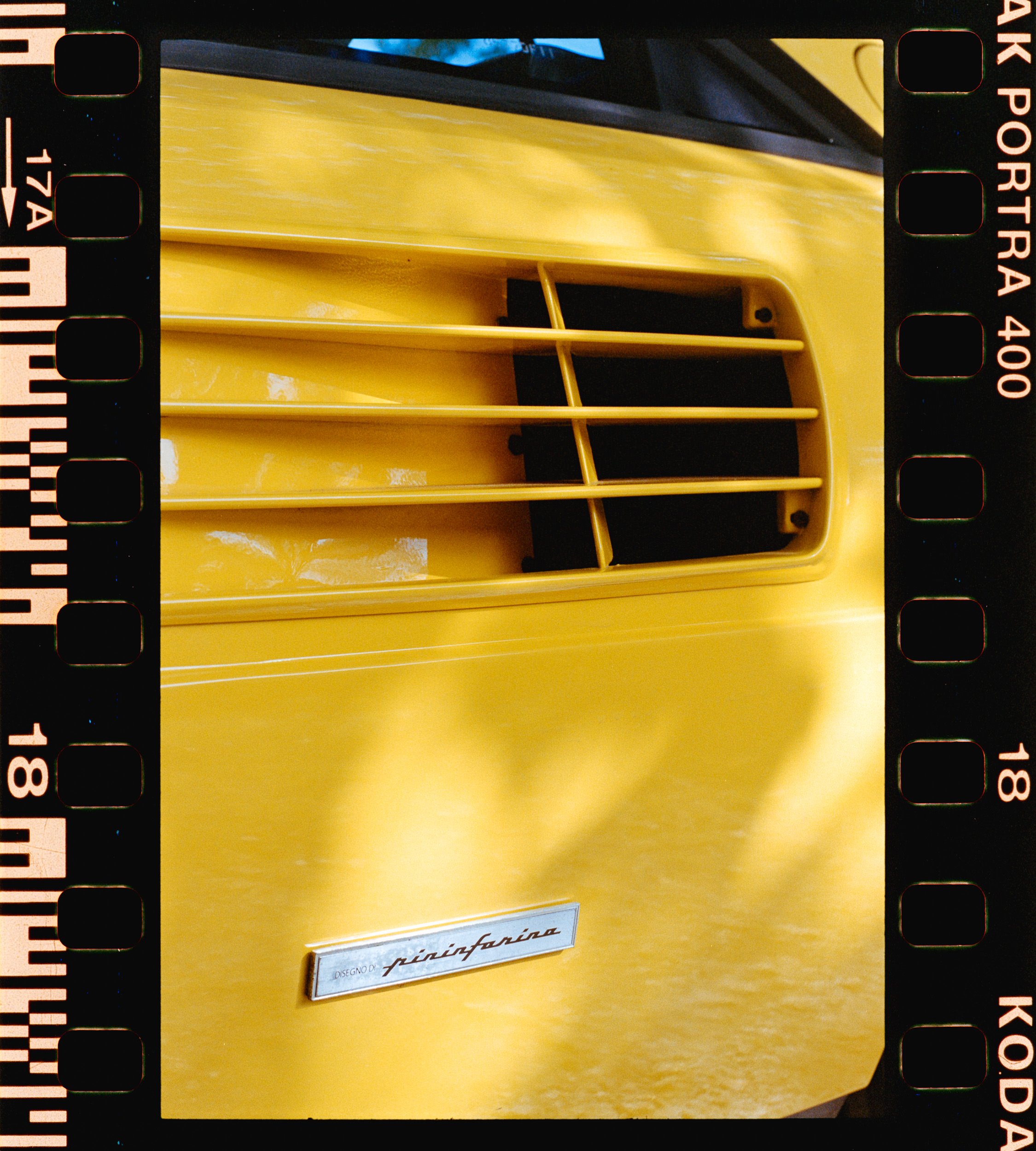 RFerand_C89_F3T_Portra400+1_18-Ferrari Mondial-T-SD.jpg