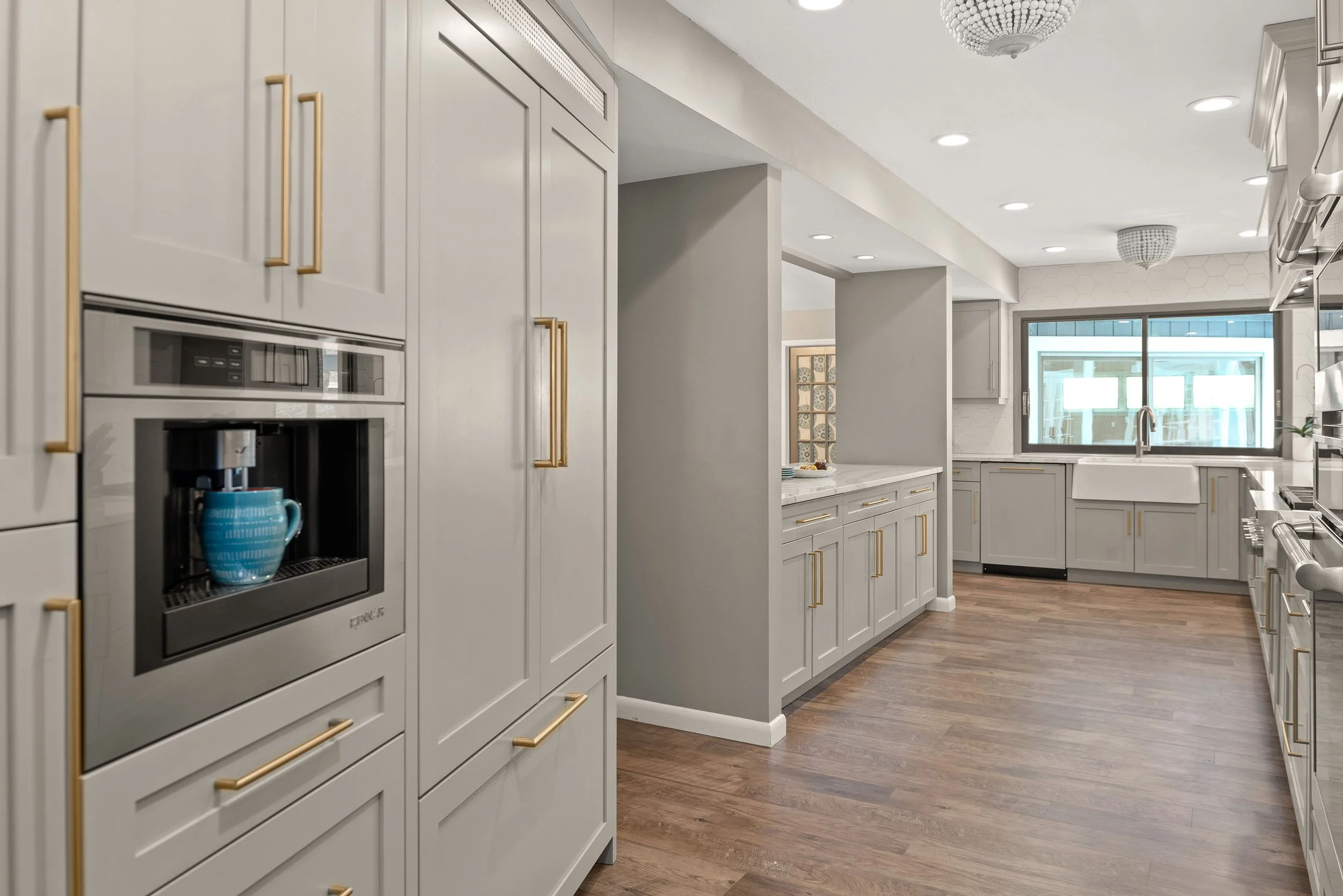 Macchiato Classic on Maple: A Galley Kitchen With a Twist