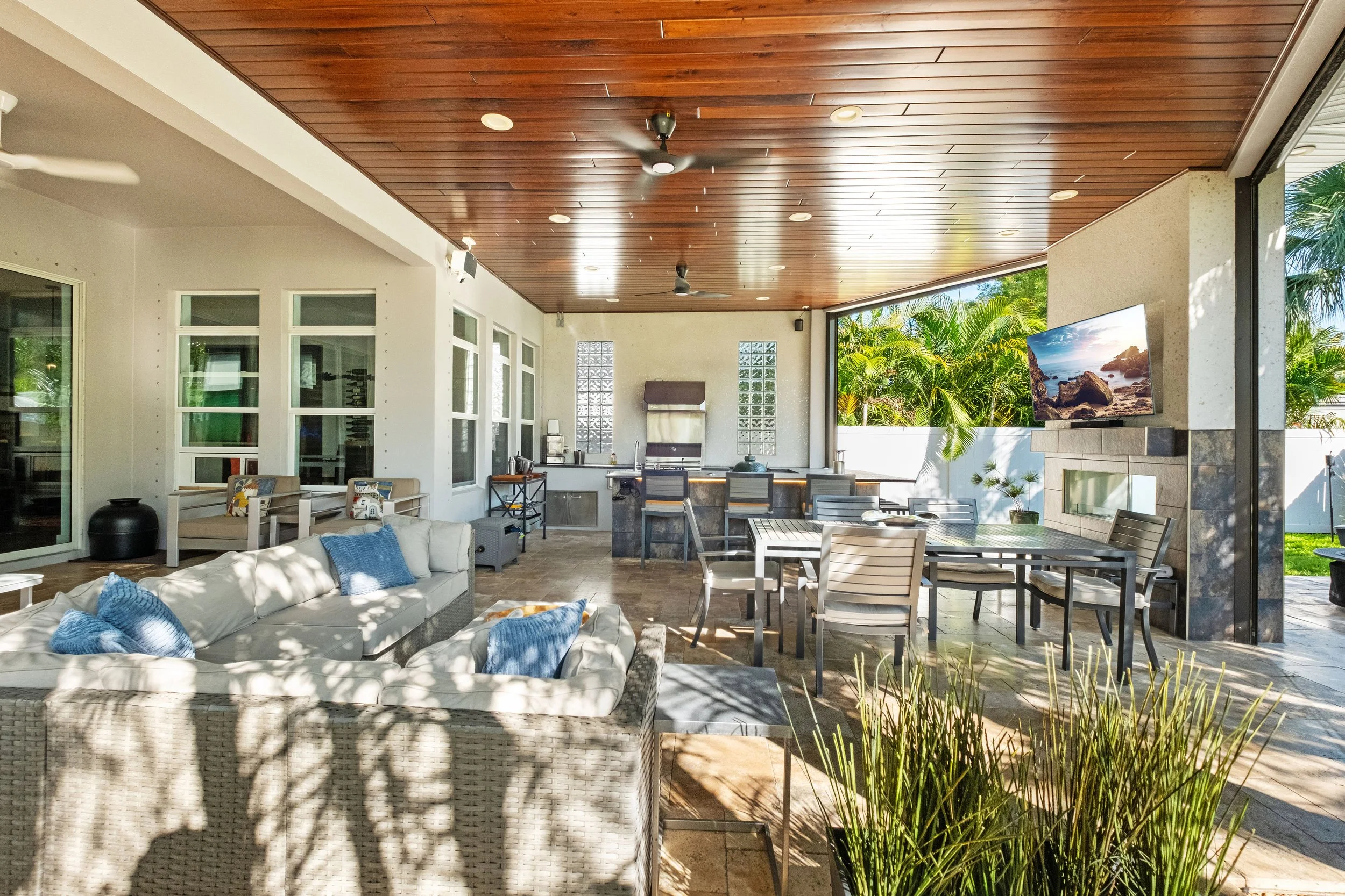 great connection between indoor and outdoor space | home remodeling St Petersburg Fl