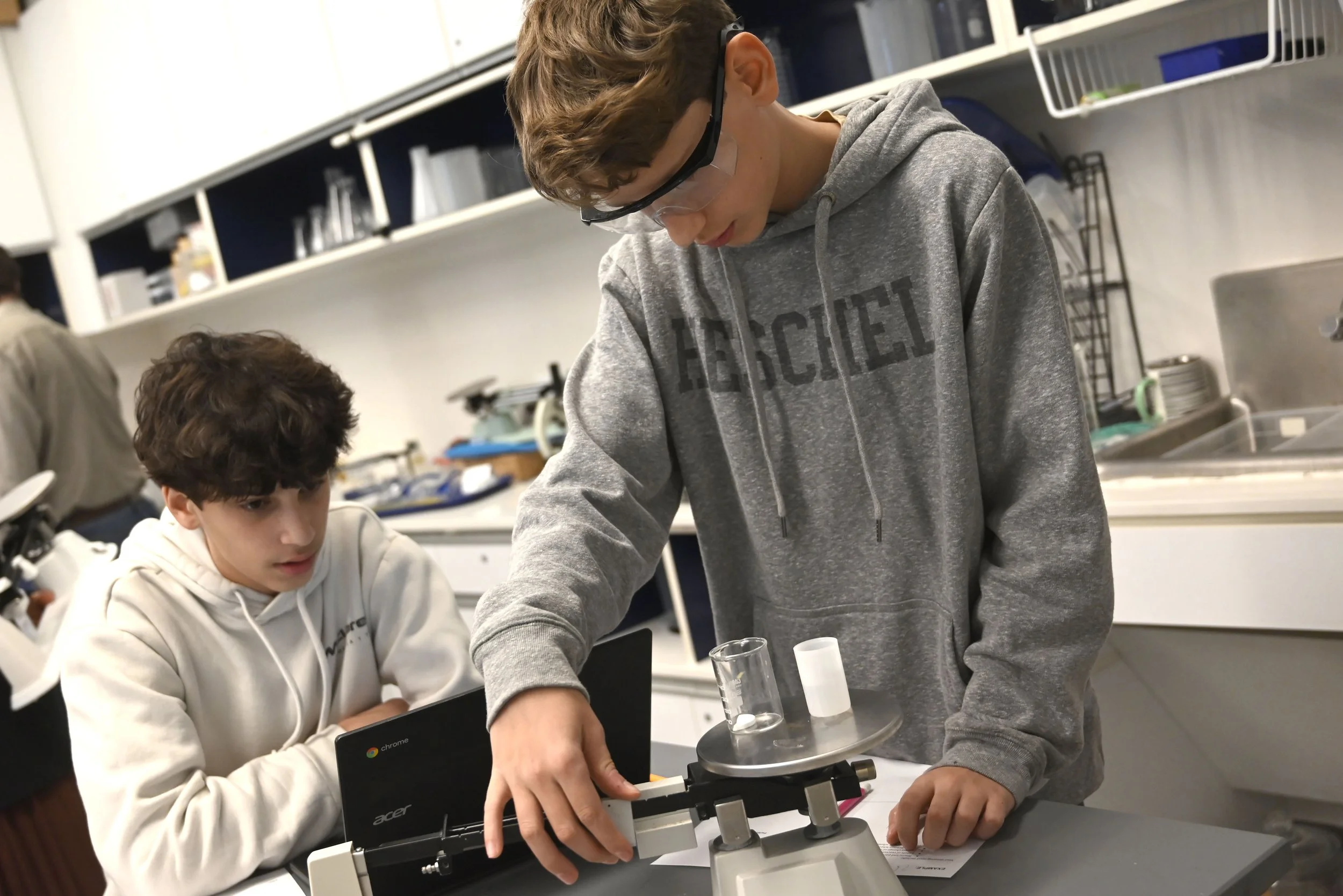 Grade 8 Explores Difference Between Physical and Chemical Changes