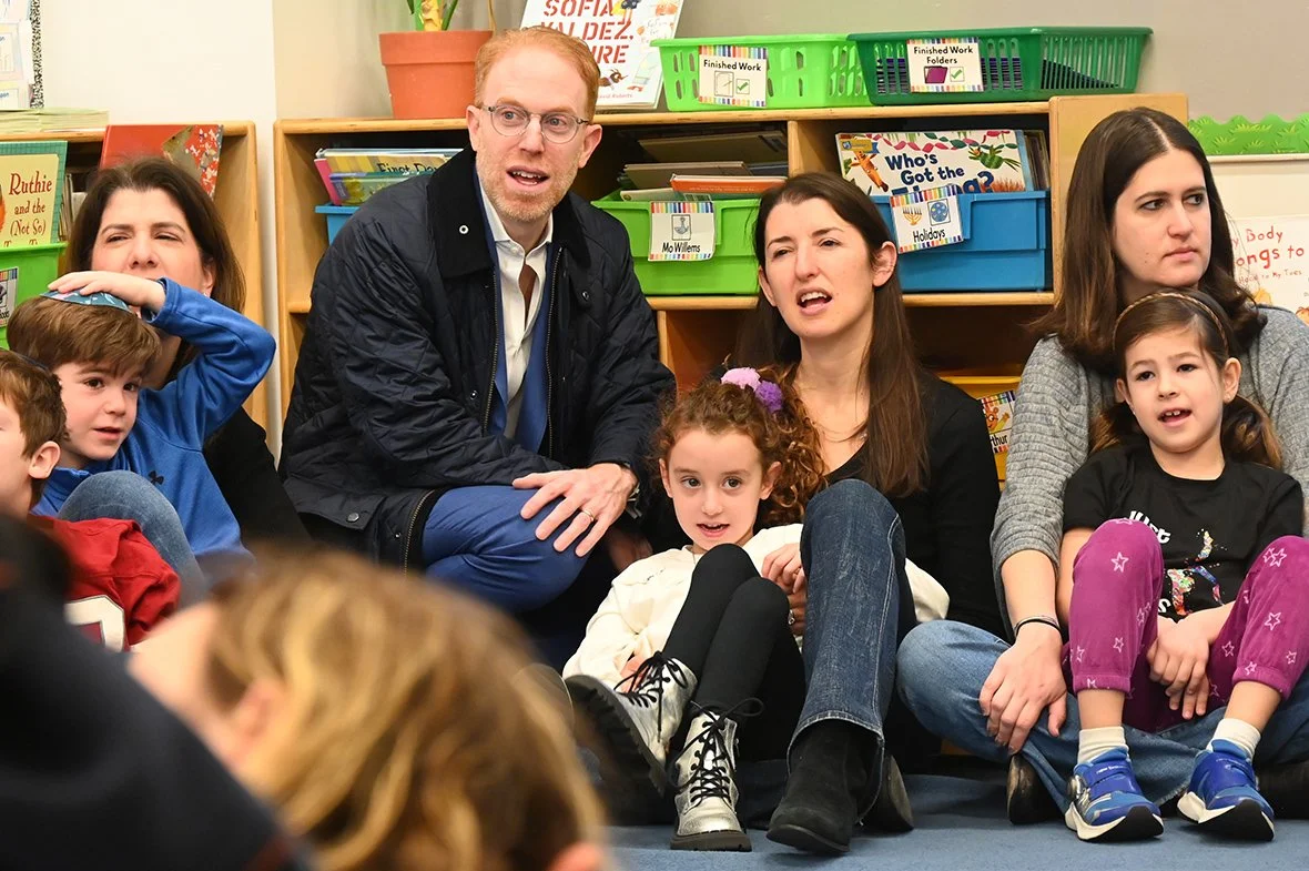 Grade 1 Has First Parent Tefillah of the Year