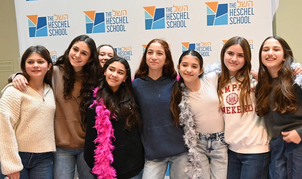 Grade 6 Spreads Light of Torah Through Film