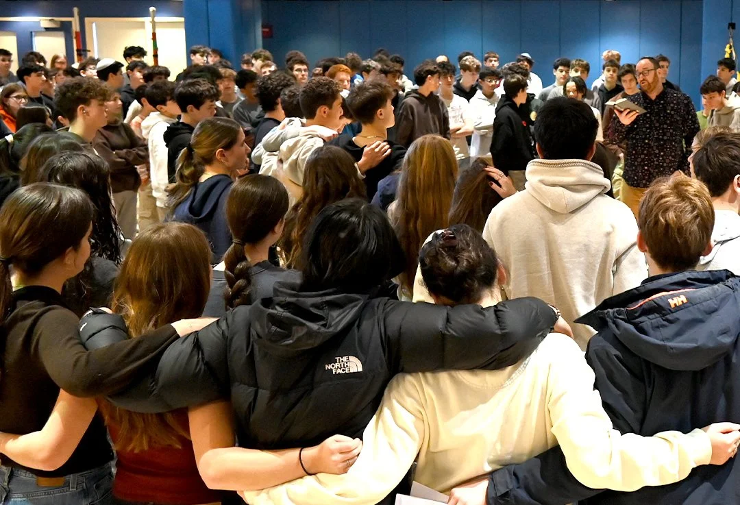 High School Gathers After News About Ceasre Fire and Hostage Deal