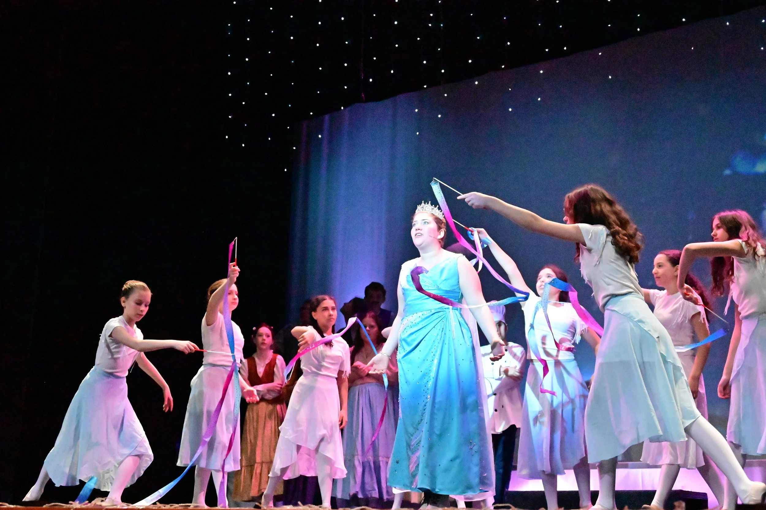 Heschel Middle School Presents Frozen Jr.!