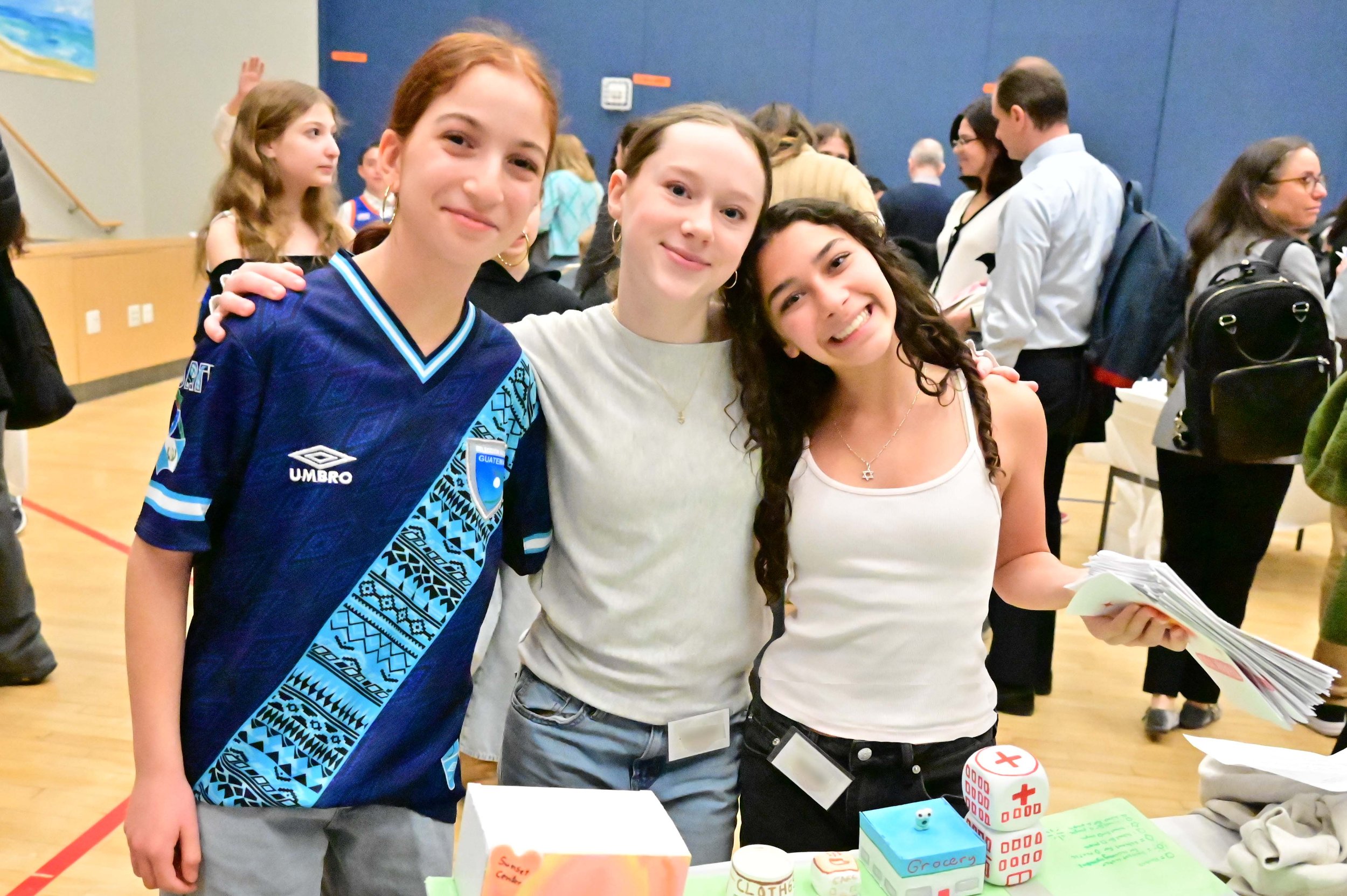 Grade 6 Builds Utopian Societies