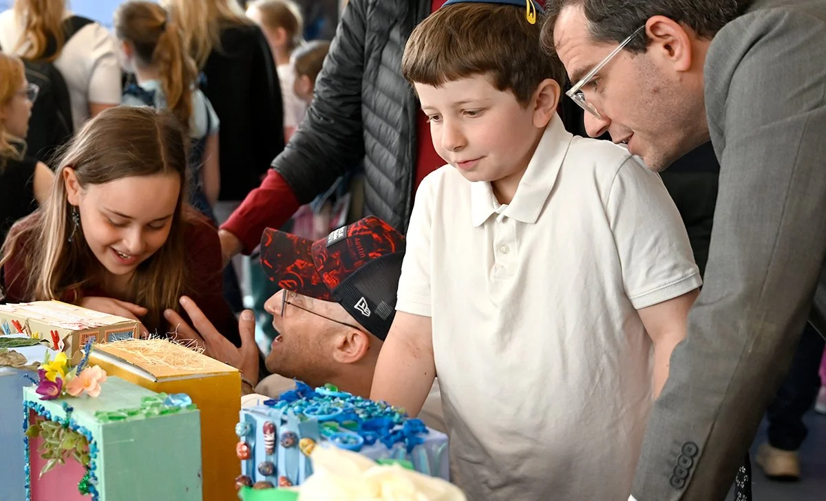 Grade 4 Creates a Heritage Museum