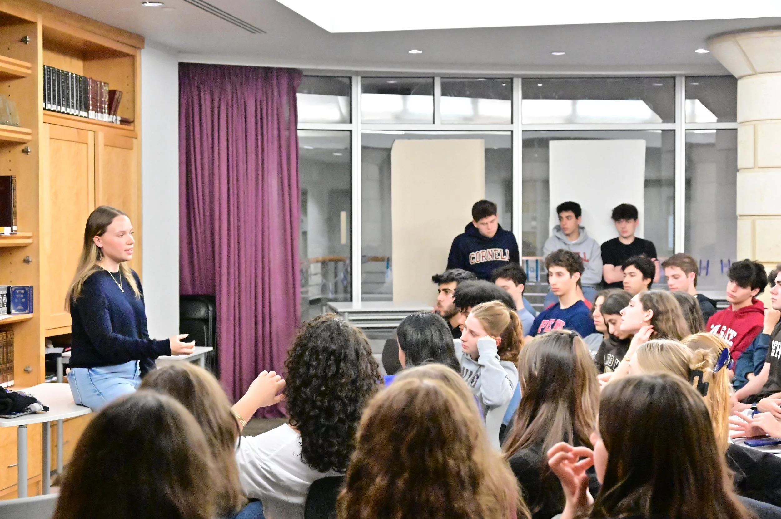 Eliana Solomon ‘20 Visits Heschel To Discuss Her Time in The IDF