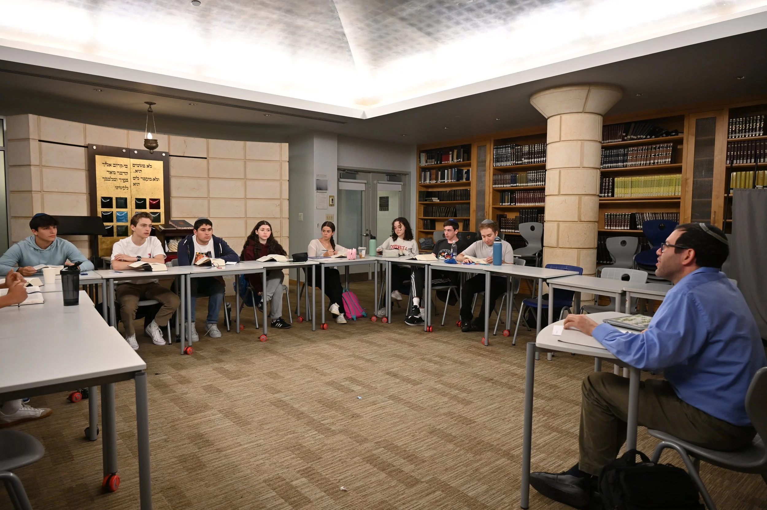 Spotlight: Grade 12 Tanakh Elective