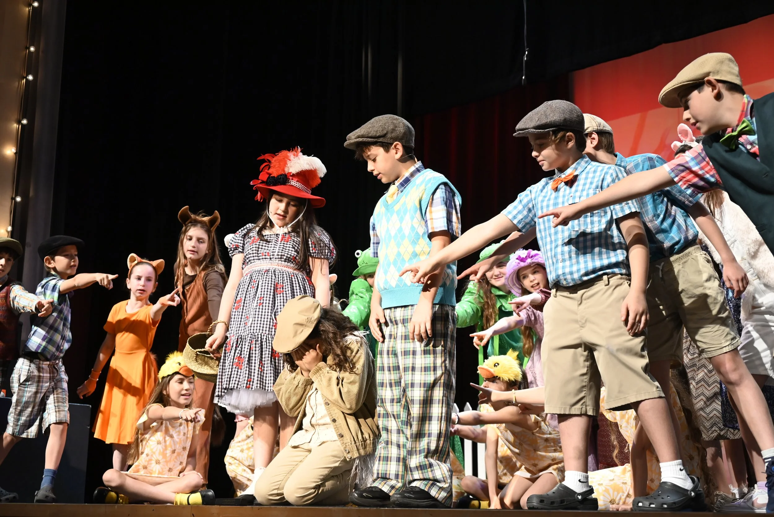 Heschel Lower School Presents the Ugly Duckling 