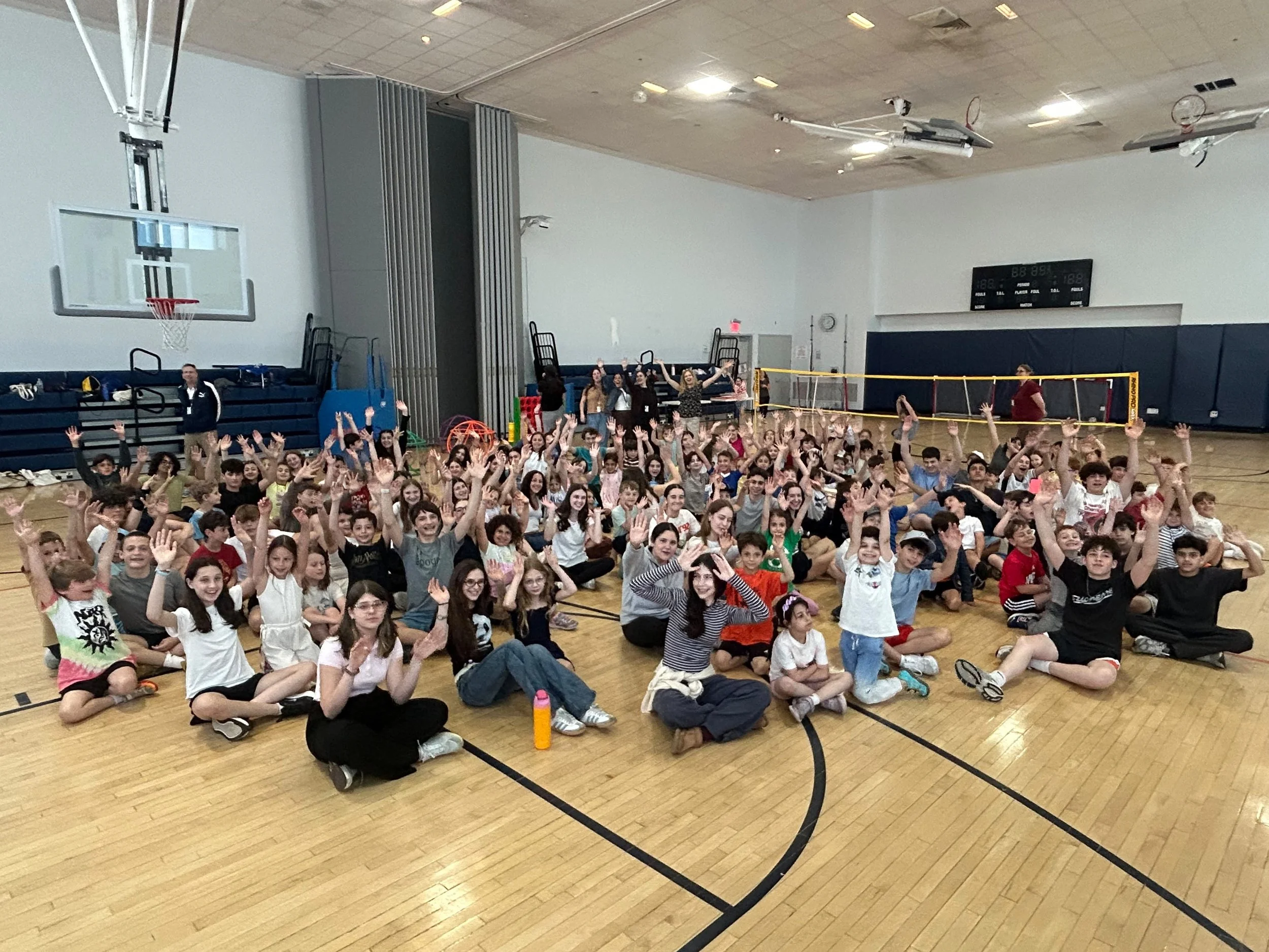 Grade 1 and 8 Buddies End the Year Together 
