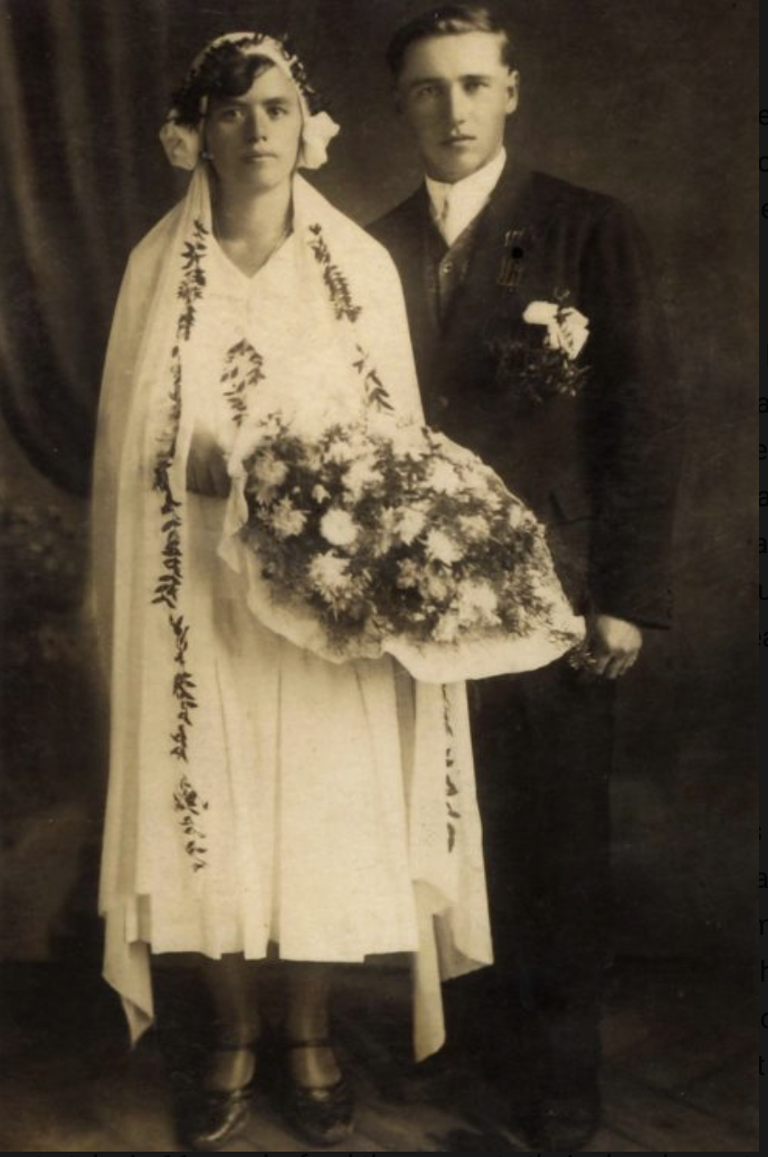 Maria and Stanislaw Grocholski, who hid Sally and her family during the Holocaust. 