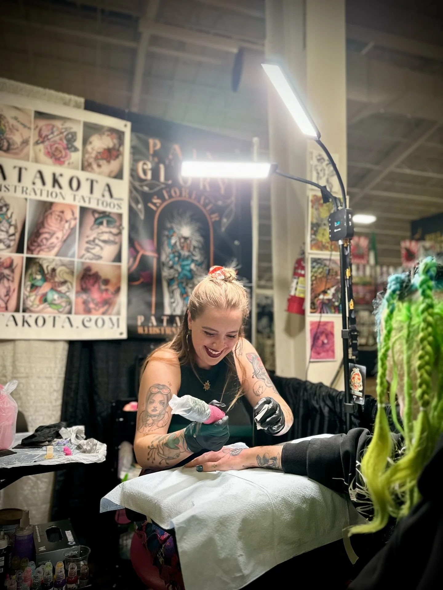 FUN TIMES @sandiegotattooartsfestival with my friend @cosmikali &hearts;️&hearts;️&hearts;️

The biggest THANK YOU to my awesome clients 🥰 and everyone who came and chatted and everyone who bought art! 
Had a great time and definitely will be back t