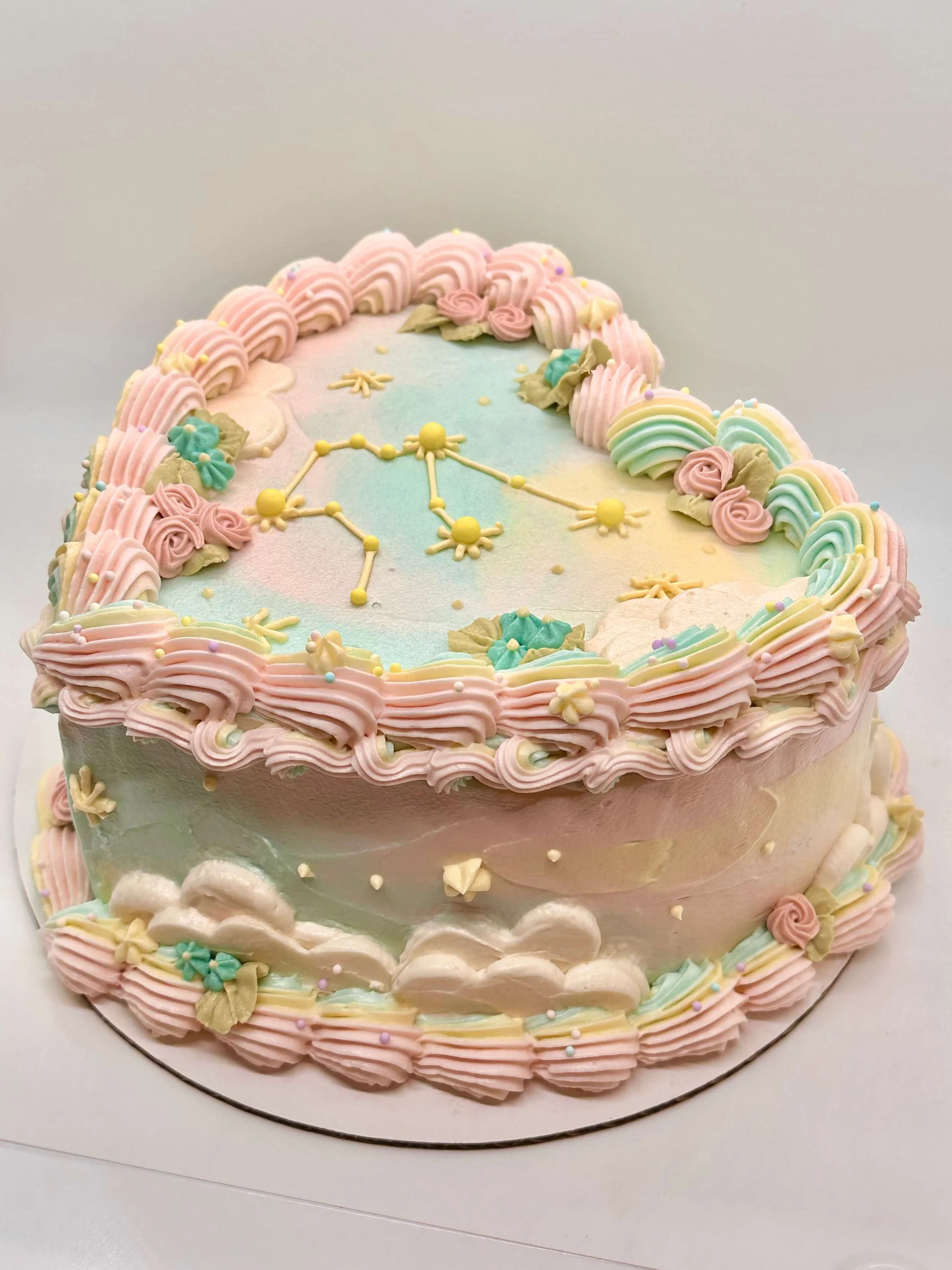 pastel-peach-astrology-skies-cake-kingston-ontario.jpeg
