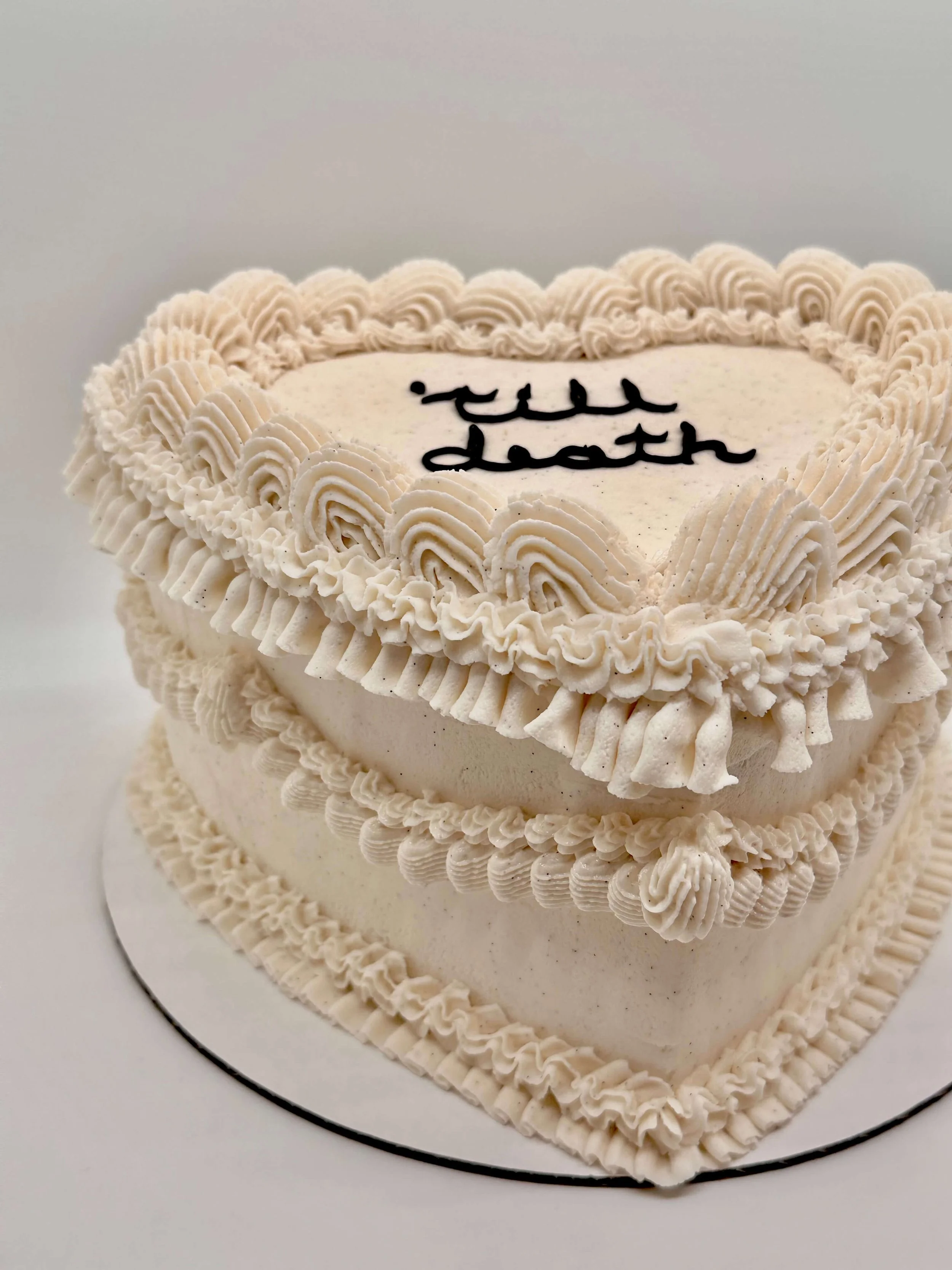 vanilla-bean-heart-shaped-wedding-cake-kingston-ontario.jpeg