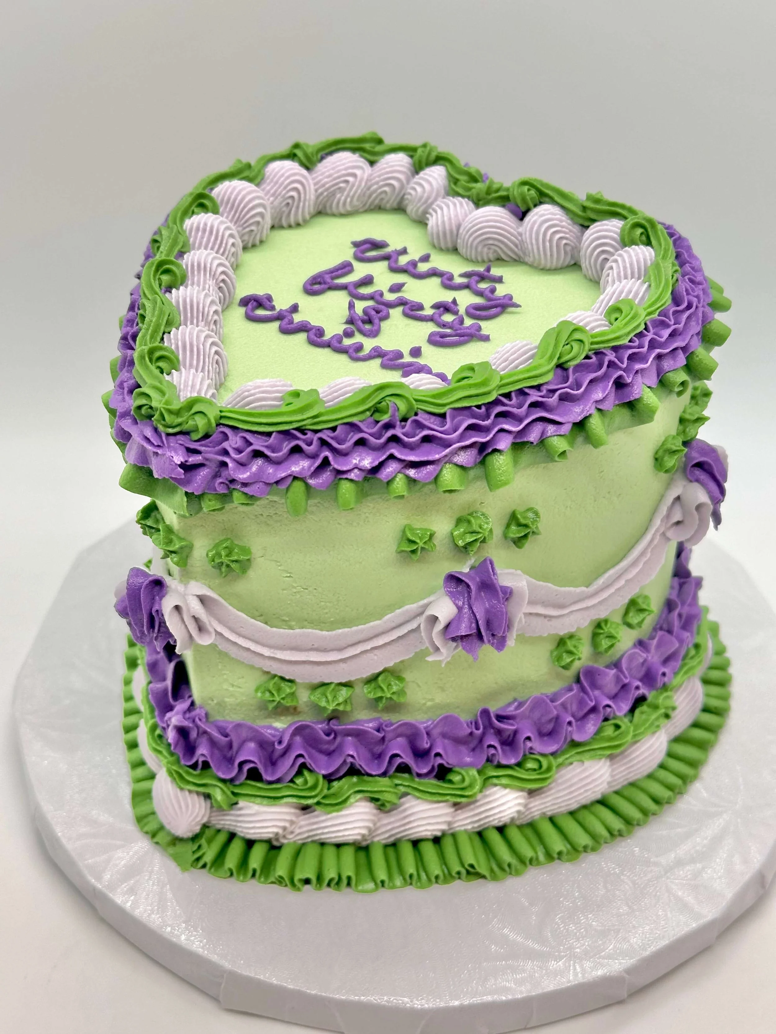 high-contrast-heart-shaped-green-purple-birthday-cake-kingston-ontario.jpeg