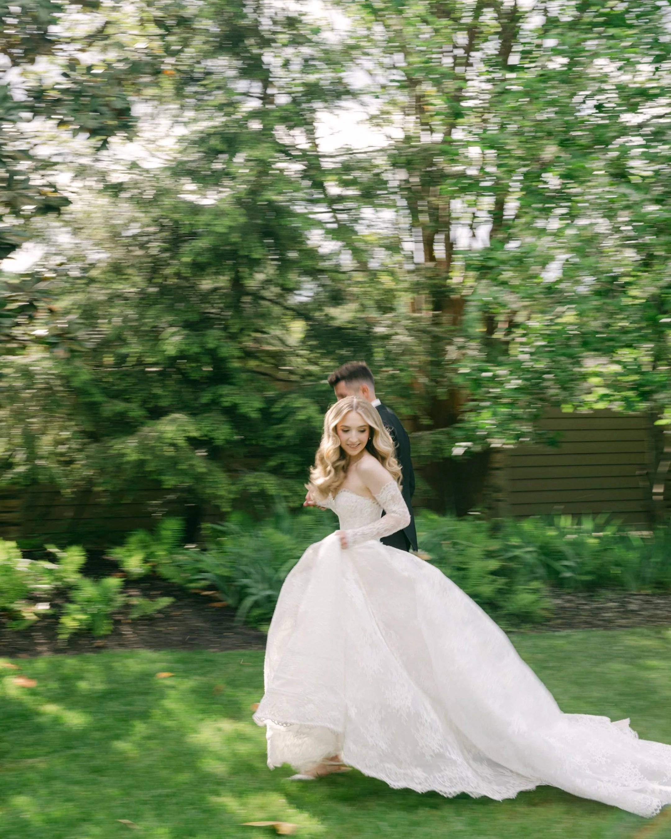 A little southern charm, a little garden party romance, and a whole lot of timeless beauty 🌸✨

The soft blush bridesmaids, delicate pastel florals, vintage inspired details, and that effortless old money elegance&hellip; this day felt like spring it