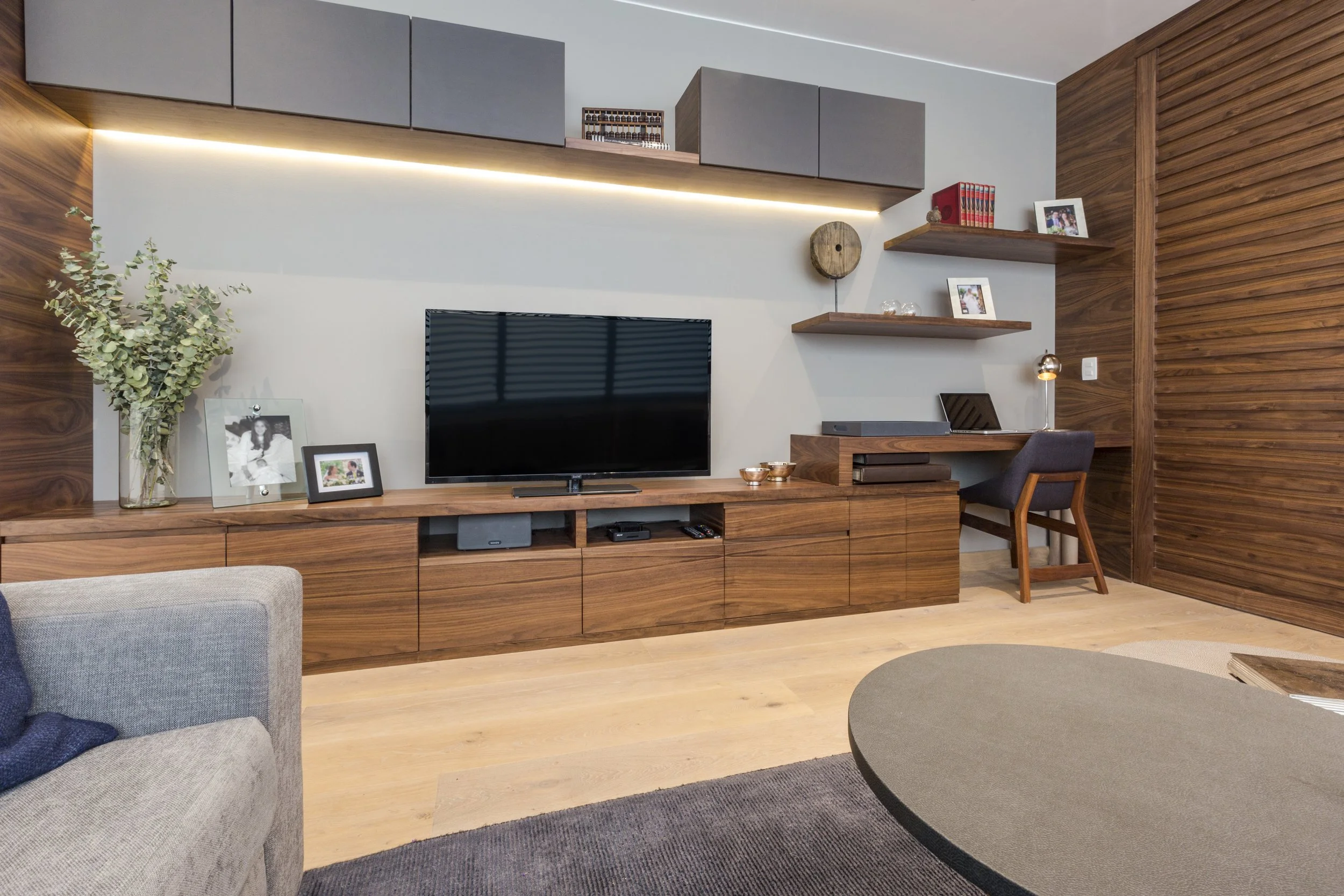 02_Tv (2).jpg