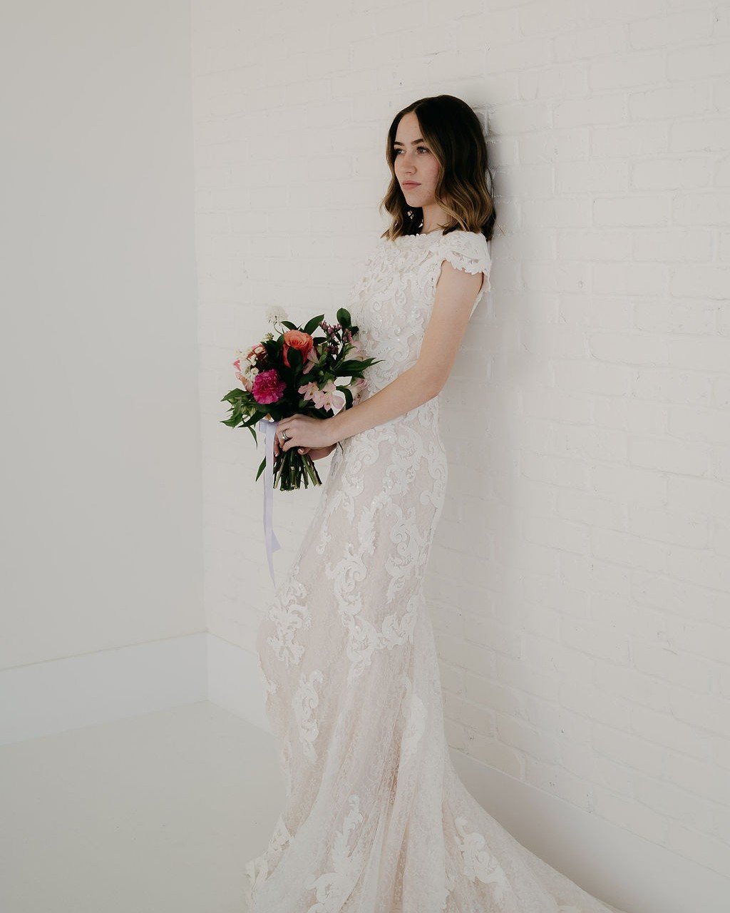 ✨💍🤍 Dreaming of a custom gown but cringing at custom gown prices? We're here to tell share you can find both by renting your wedding gown for a fraction of the cost here at Mariah's Bridal! While most rental shops don't offer alterations we do! Boo