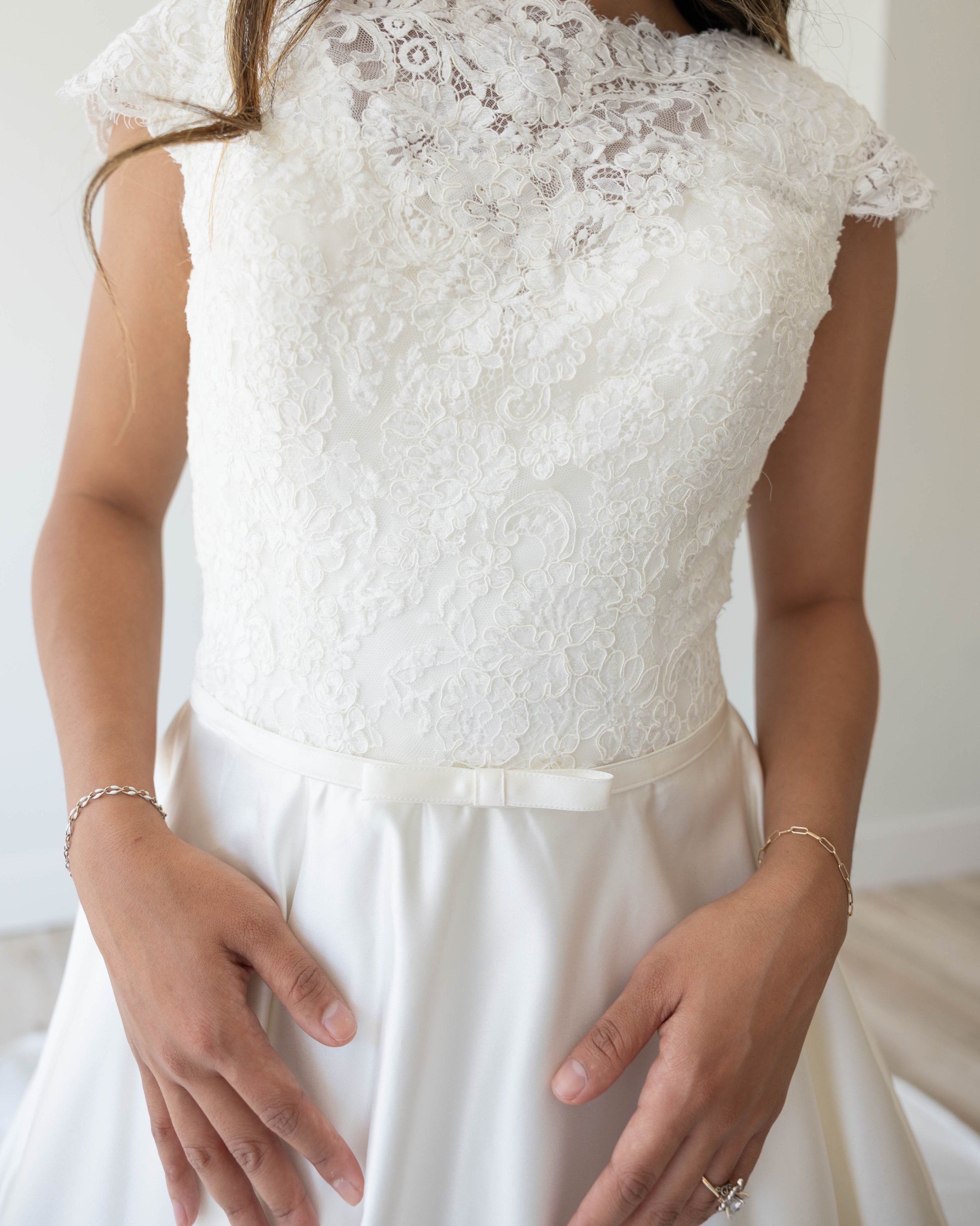 MARIAHS BRIDAL-2007.jpg