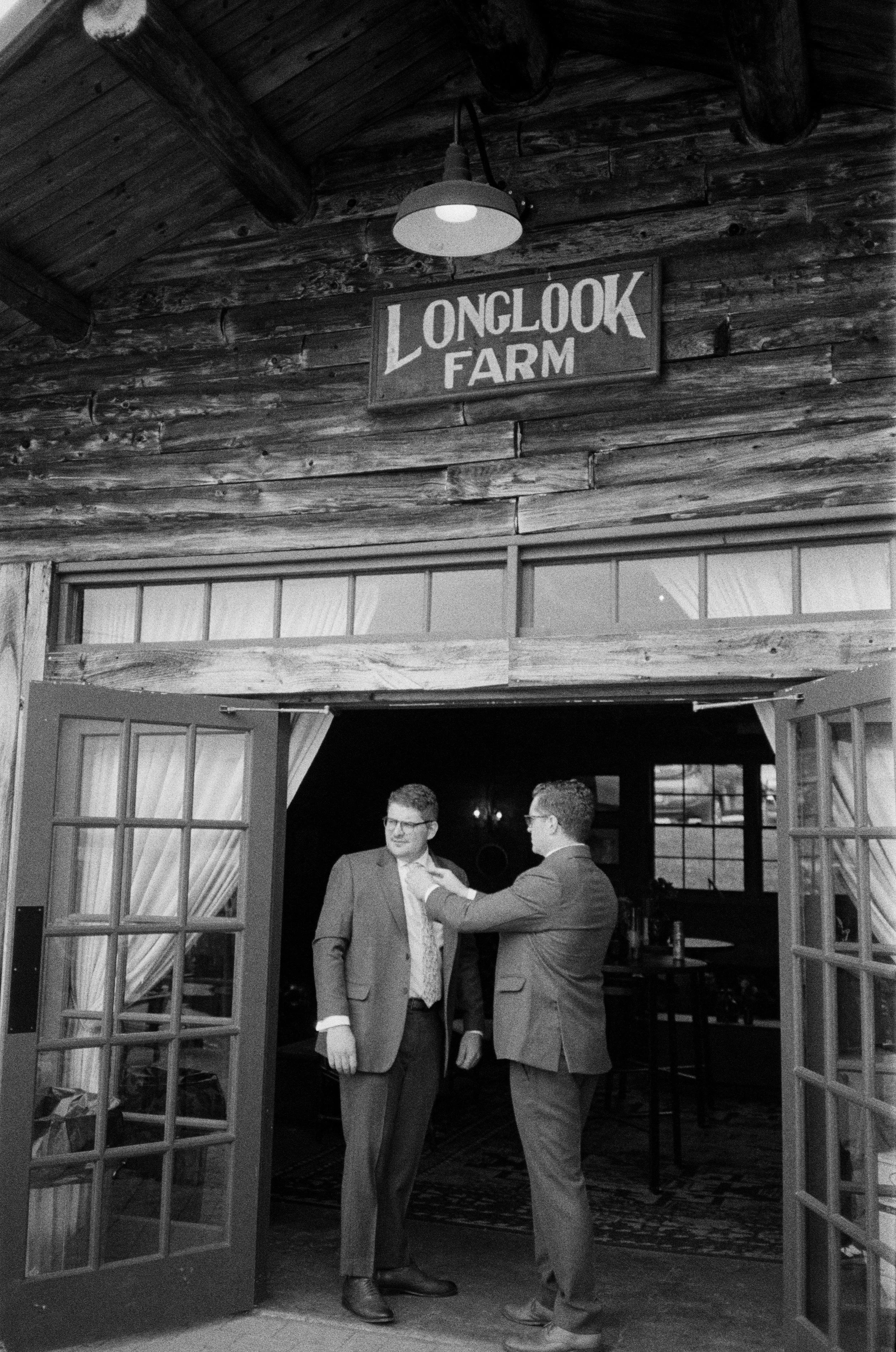 RoseRyanGetting Ready_0046-2.jpg