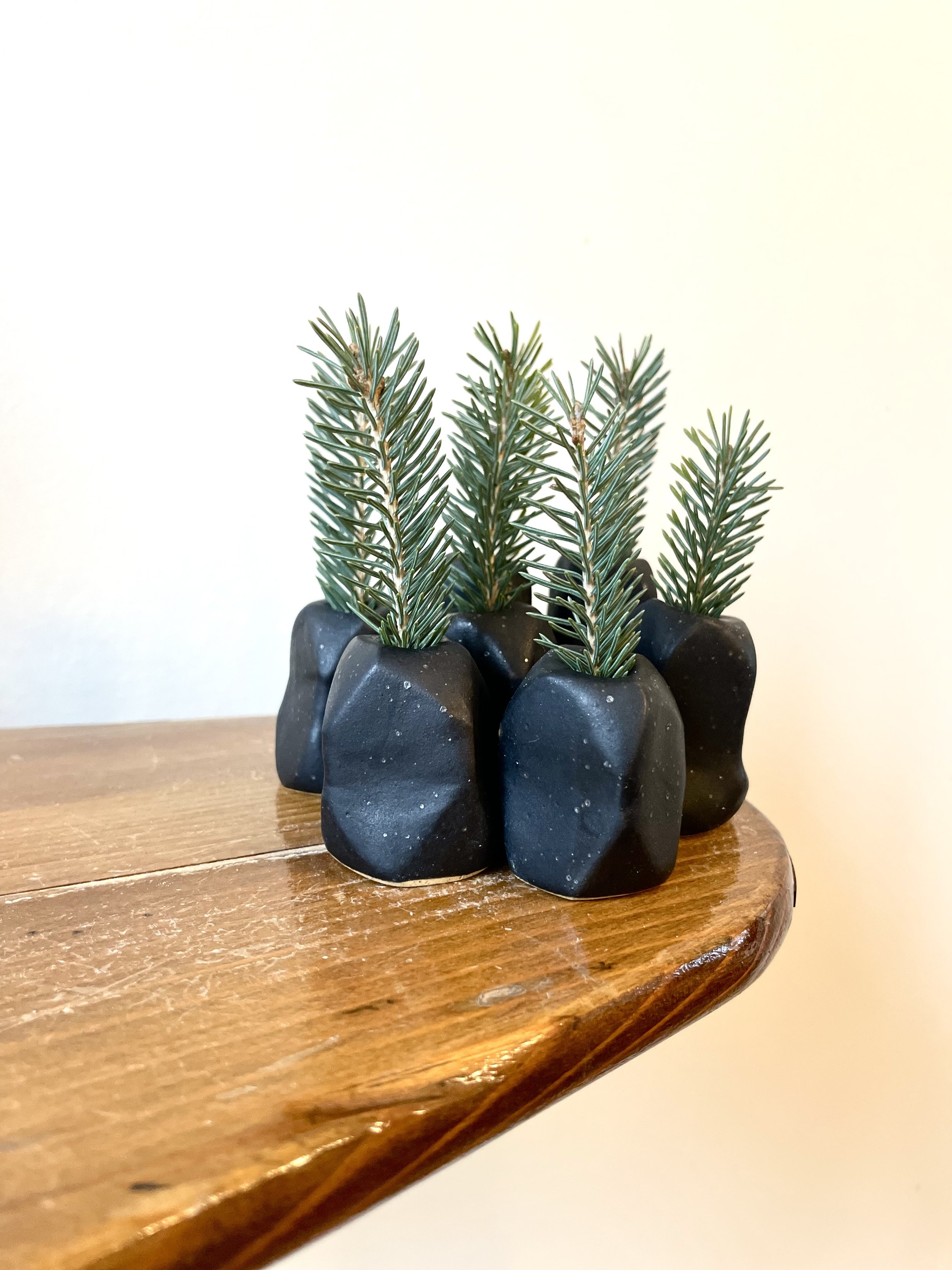 Tiny Boulder Vase in Matte black