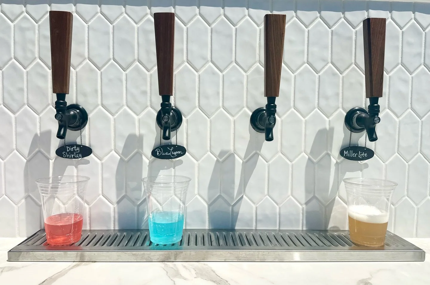 All this snow is making us miss backyard parties in the summer sun ❄️☀️🍻