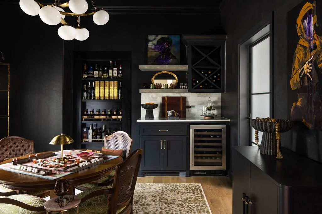 AshleyDidierHome-Lounge-2-Edit.jpg
