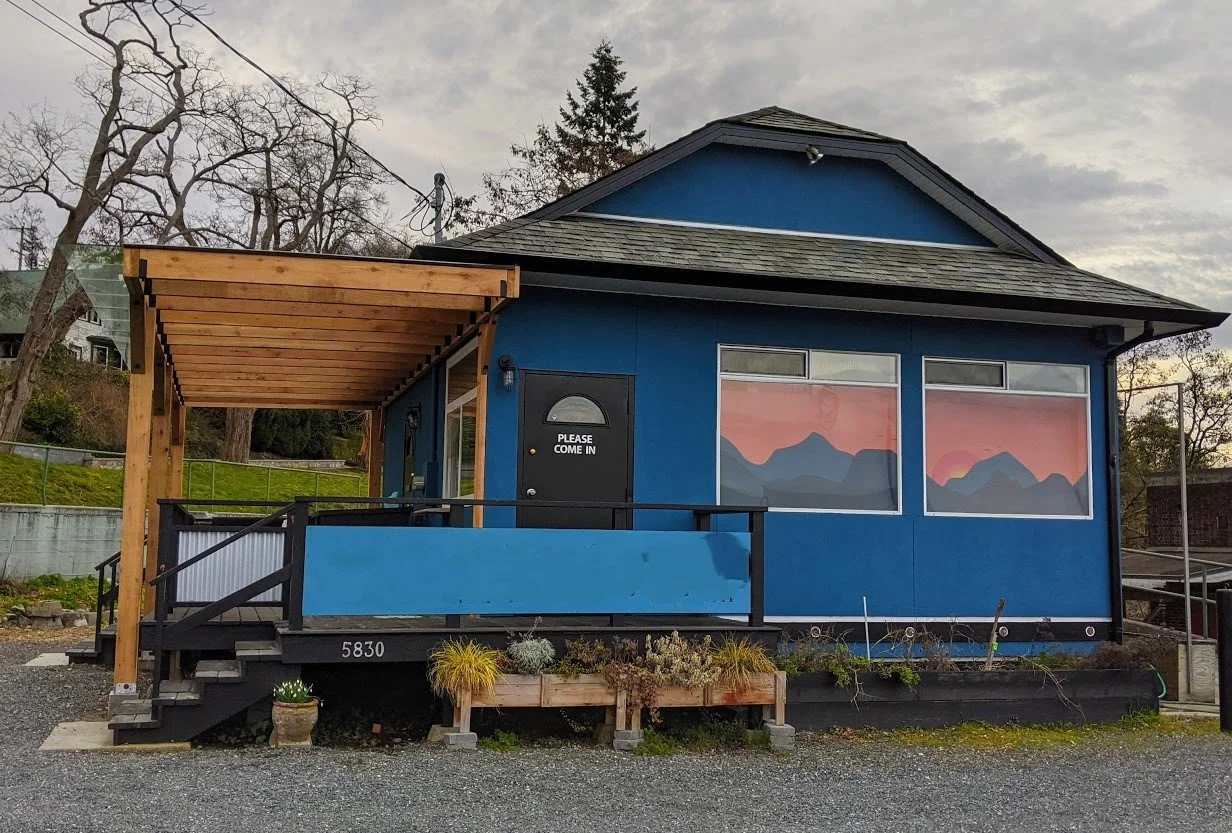 Ash Ave elevation - blank sign.jpg