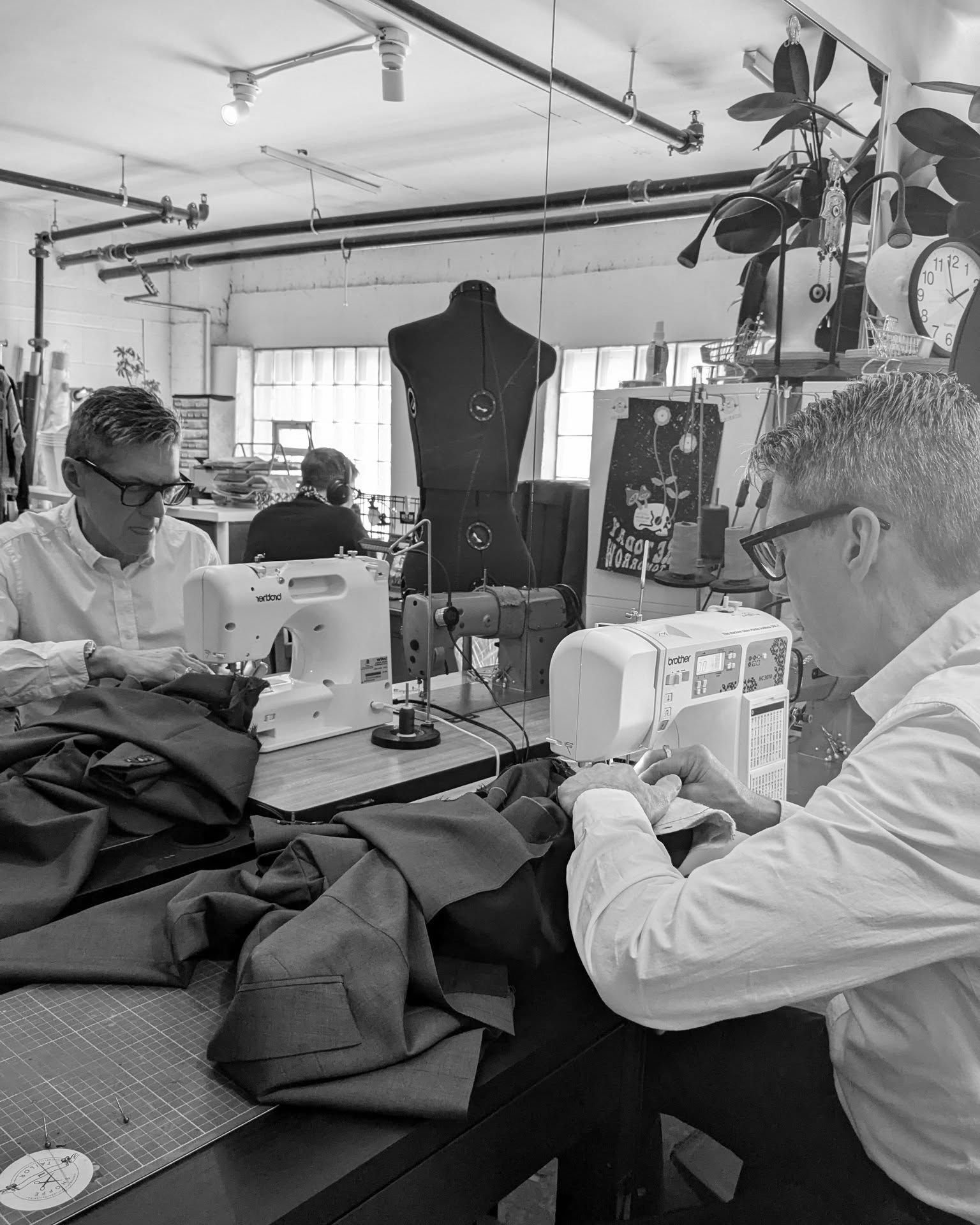 Quiet luxury isn't buying the good suit. It's staying up till 1am making the good suit yours.

Worth it. Every unhinged, coffee-cold minute of it.

Who else has also lost an entire evening to obsessing over a hem? 👇

@davidsquaredson pictured here l