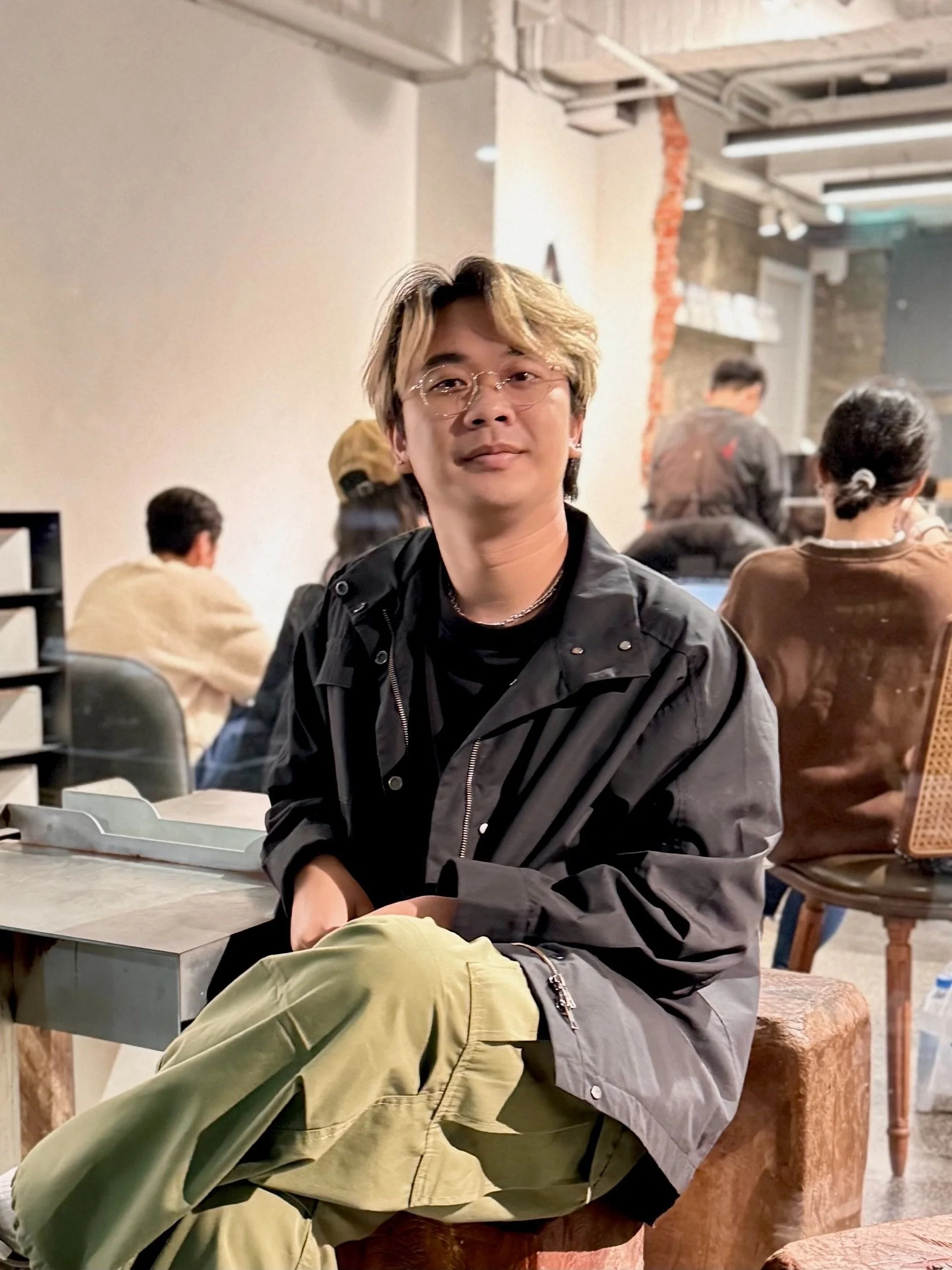 Bank Sarawut, Thailand