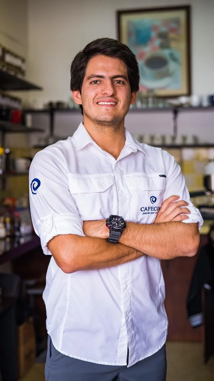 Jonathan Davila, Ecuador