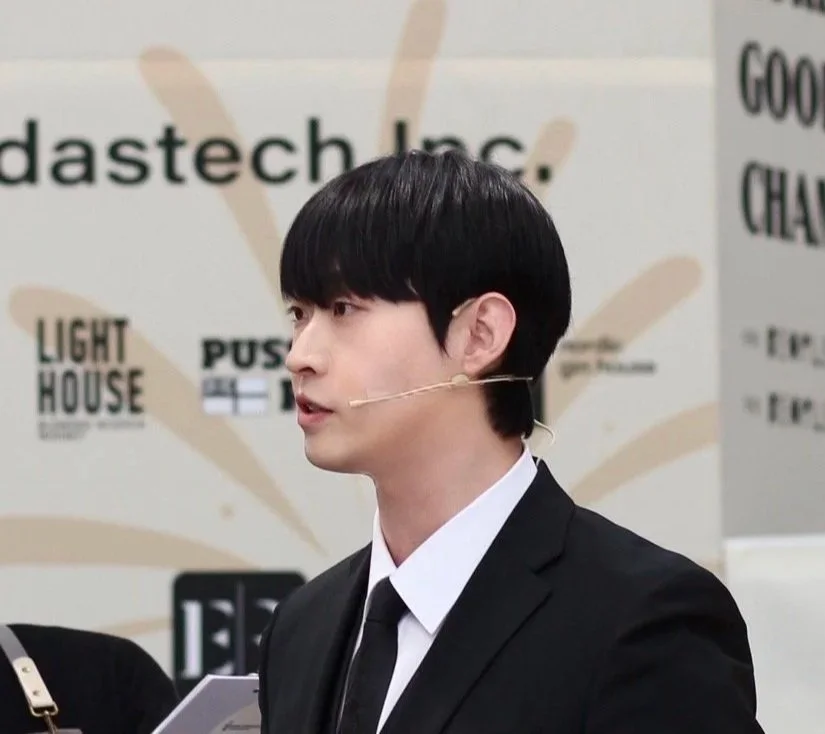Hyunkang Shin - South Korea