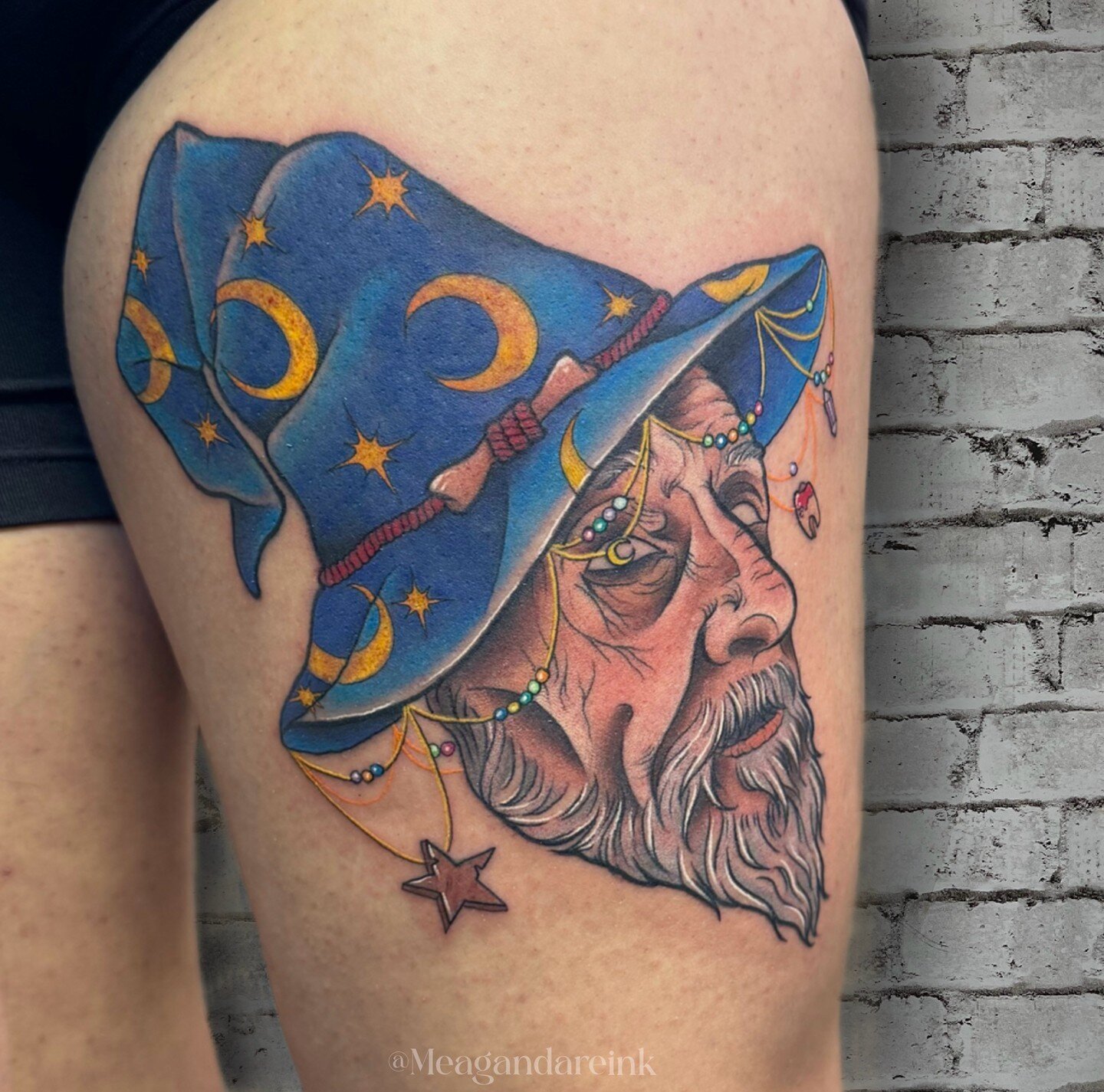 ✨ WIZARD ✨
Check out this colorful wizard! He was one of my original designs that was claimed a while back and I finally got to bring him to life the other day! Absolutely loved doing this fantasy piece and I can’t wait to do more!
#femaleta