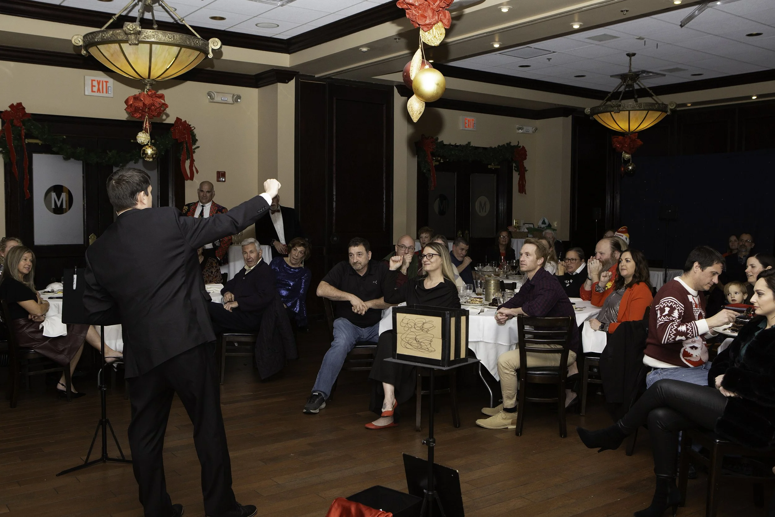corporate event magician