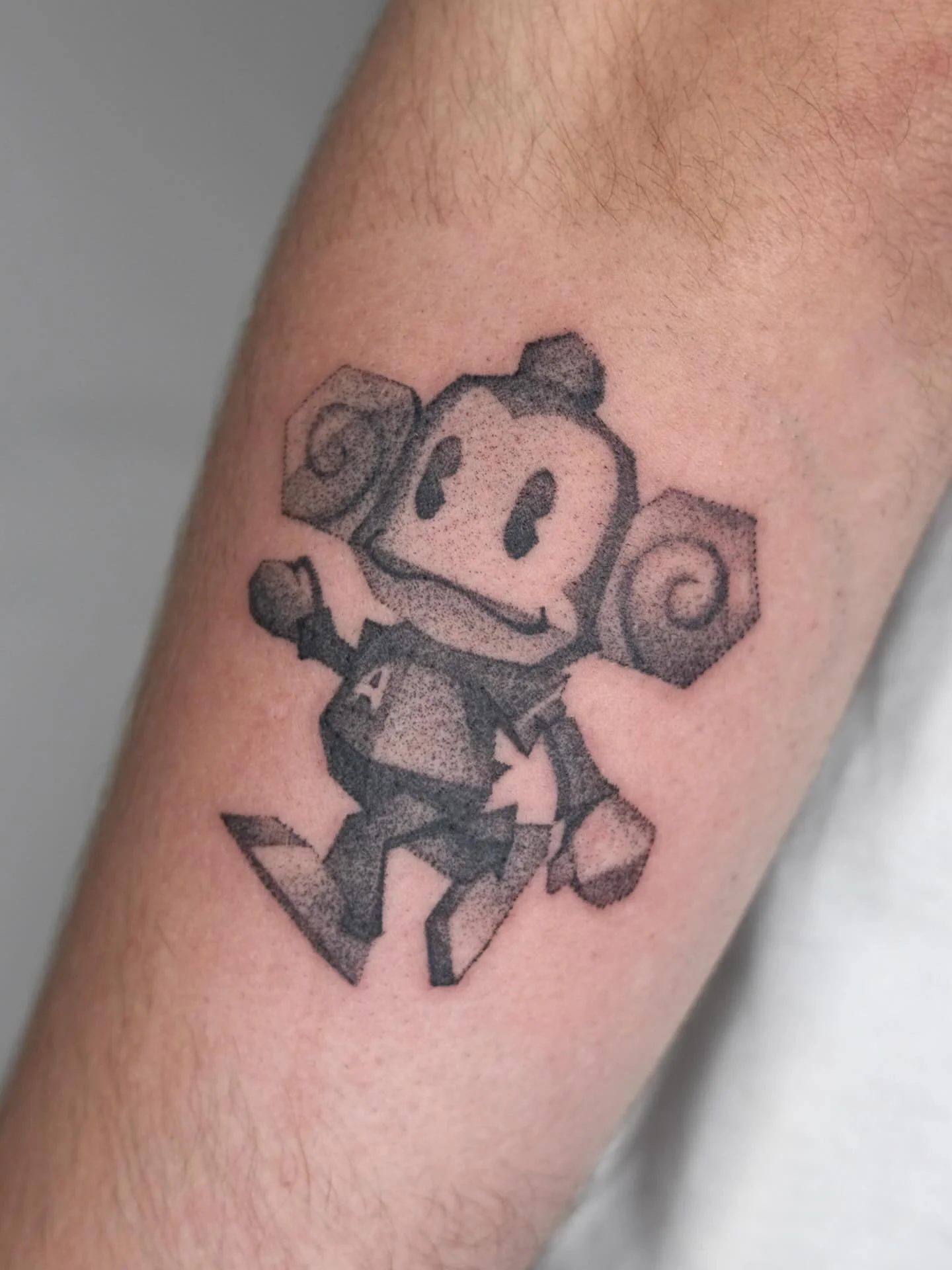 custom low poly aiai from super monkey ball for symon! 🐵🧶🌴 always love doing these love poly tattoos hehe

tattoo done in london during my europe trip last year!

bookings open for march/april 🌴

#sydneytattoo #lowpolytattoo #videogametattoo #sup