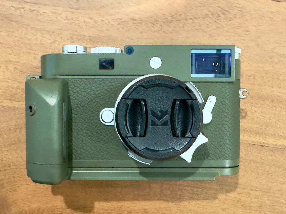 Leica M11 Handgrip — Helium | Design Lab
