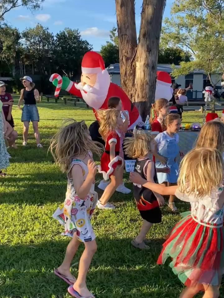 🩵💙Harcourts Marketplace Oxley🩵💙
🎄✨️Community Christmas in the Park🎄✨️

#harcourtsmarketplaceoxley #jumbofunk #childrensentertainment #mobiledj #jumbofunk #interactivedj #communityevent