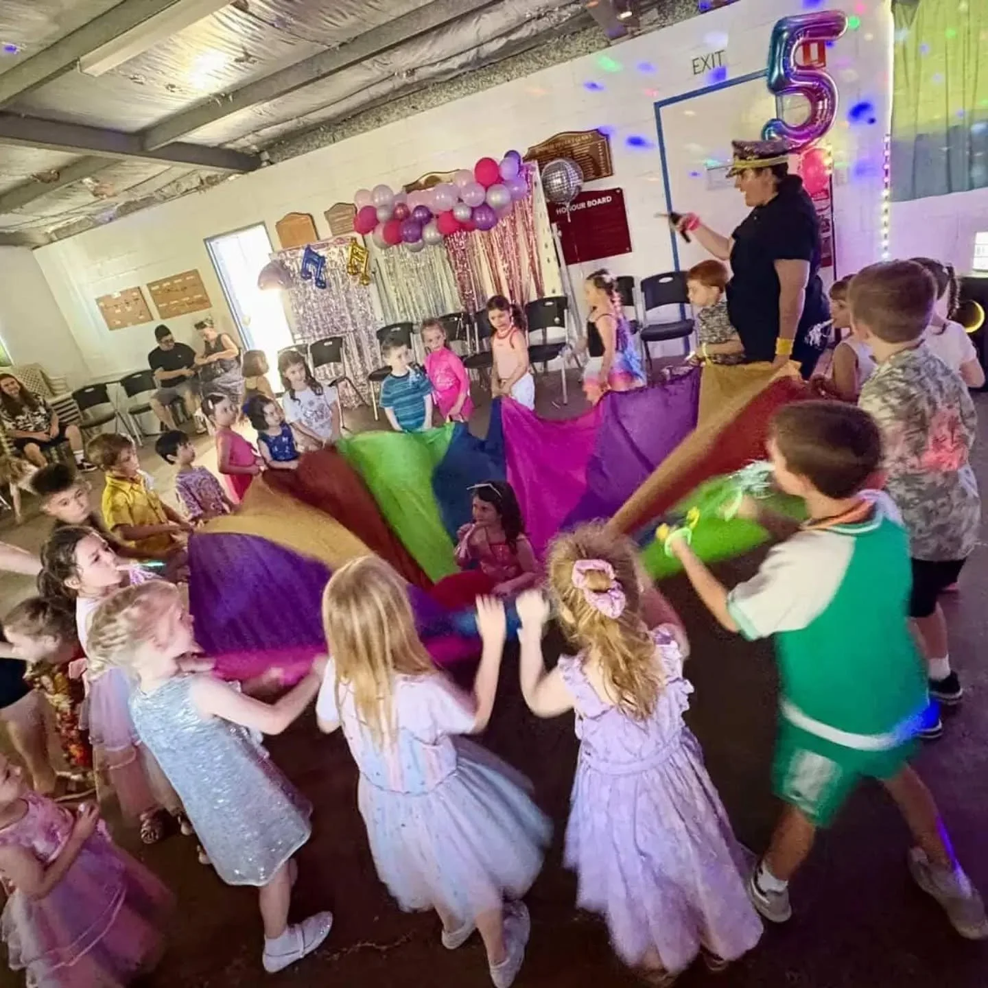 Lucy's 5th Birthday Party Disco ✨️🪩🎀🌈

So much energy, laughter, and non-stop dancing with all of Lucy's friends &amp; family 🫶

If you&rsquo;re looking to throw an unforgettable party, we&rsquo;ve got you covered 💃🎉

Chat to us today to book y